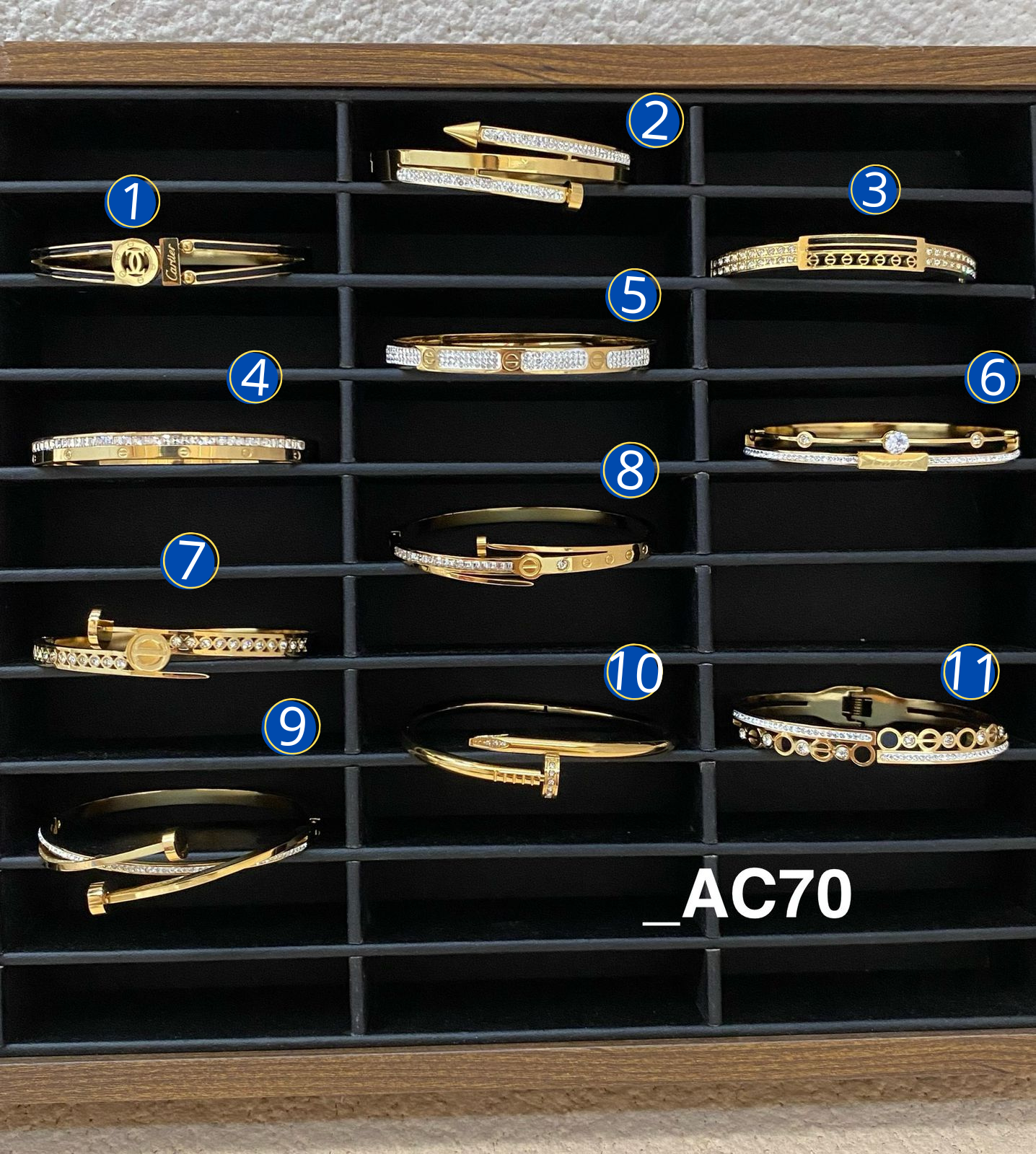 Brazaletes Dorados de Marca M1 Oro Laminado