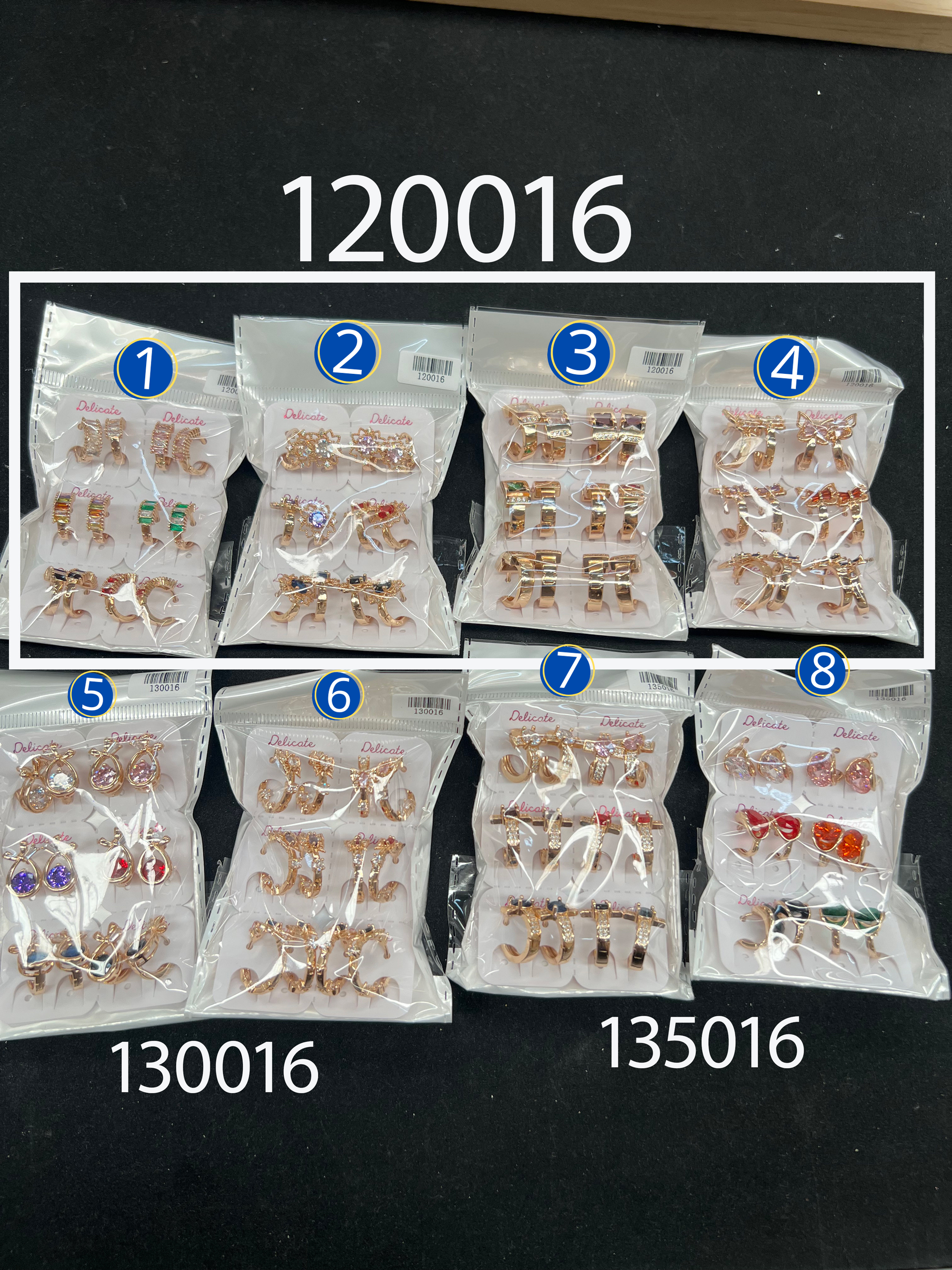 [07/JULIO/26] Paquete de 5 pares de aretes M5 ORO Laminado