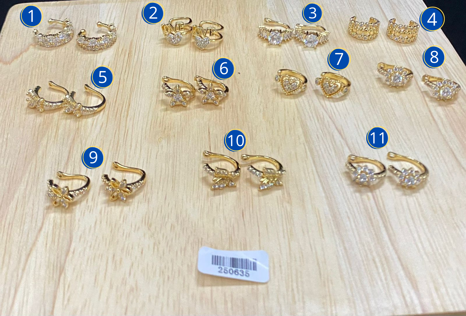 Aretes Dorados con Piedras M1 Oro Laminado