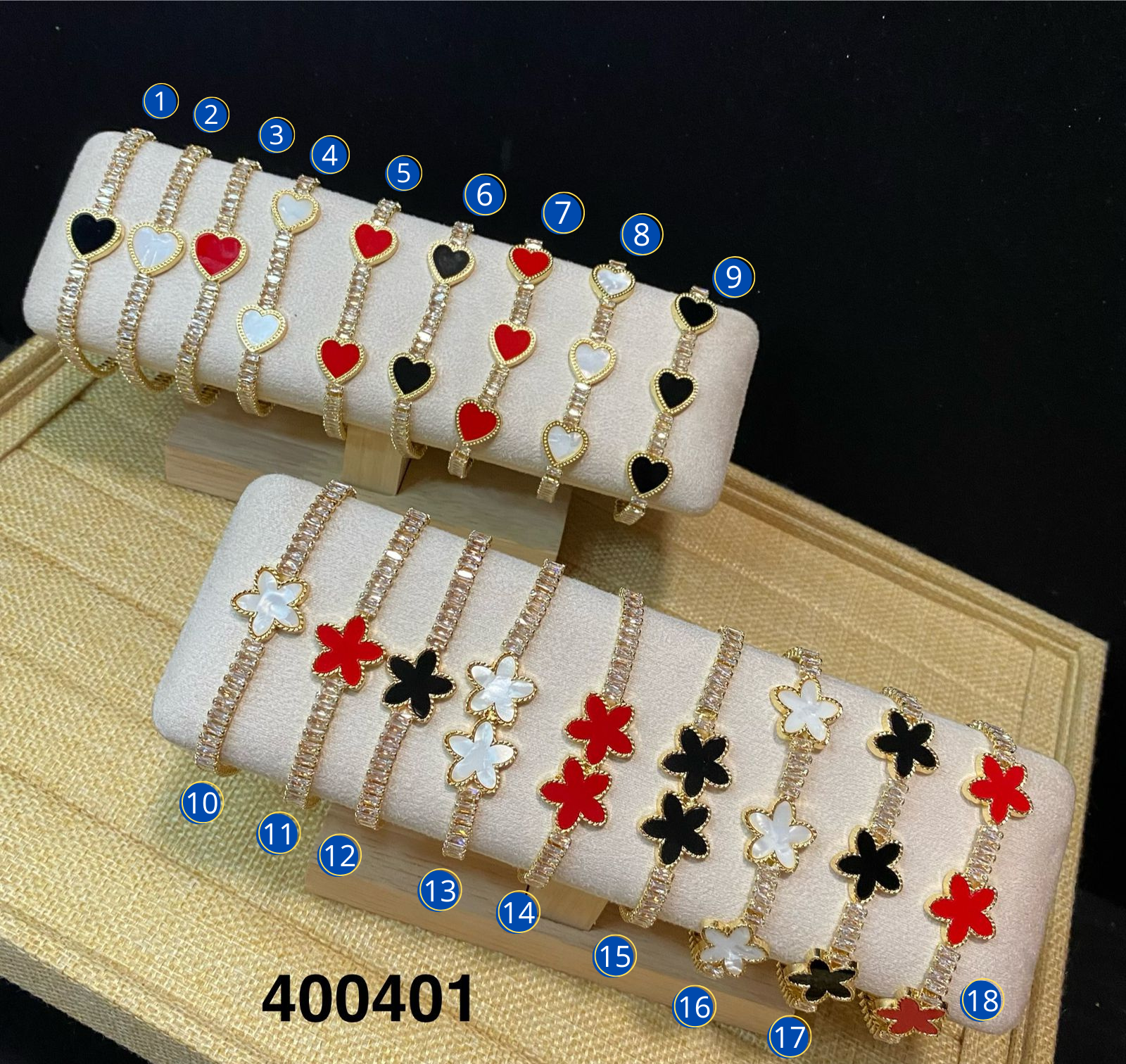Pulsera de piedras con DIjes de Corazon y Flor M1 Oro Laminado
