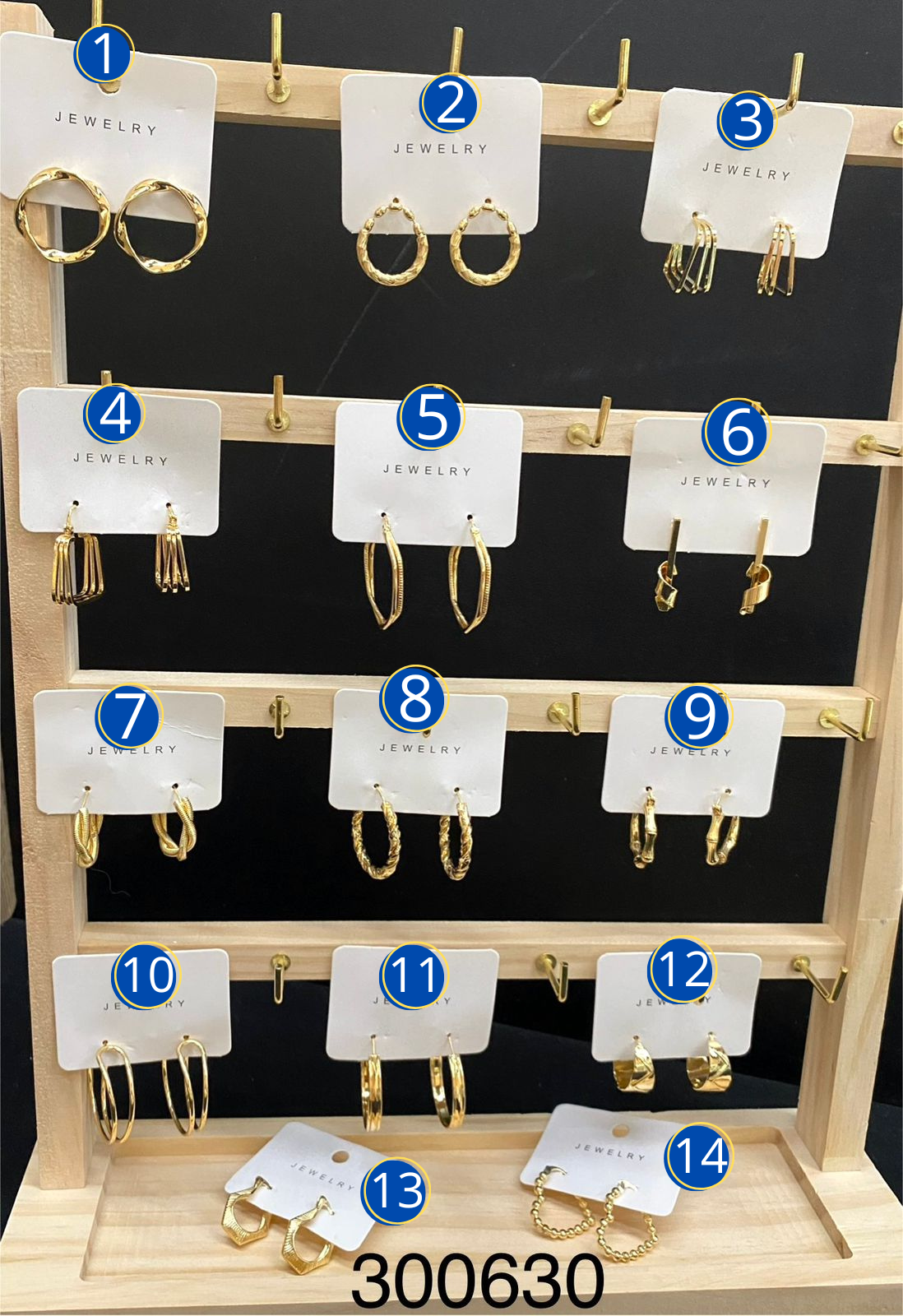 Aretes Dorados diferentes formas M1 Oro Laminado