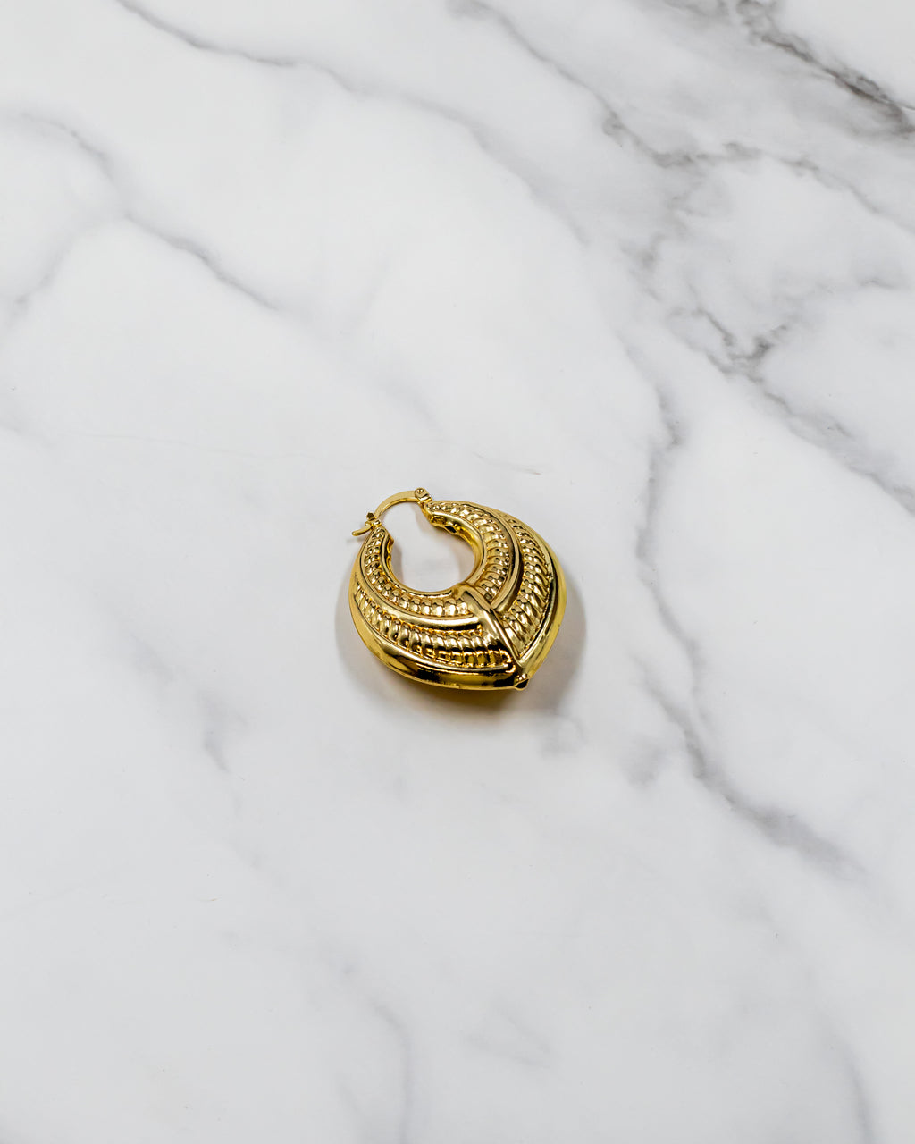 Aretes tipo canasta - M2 Oro Laminado