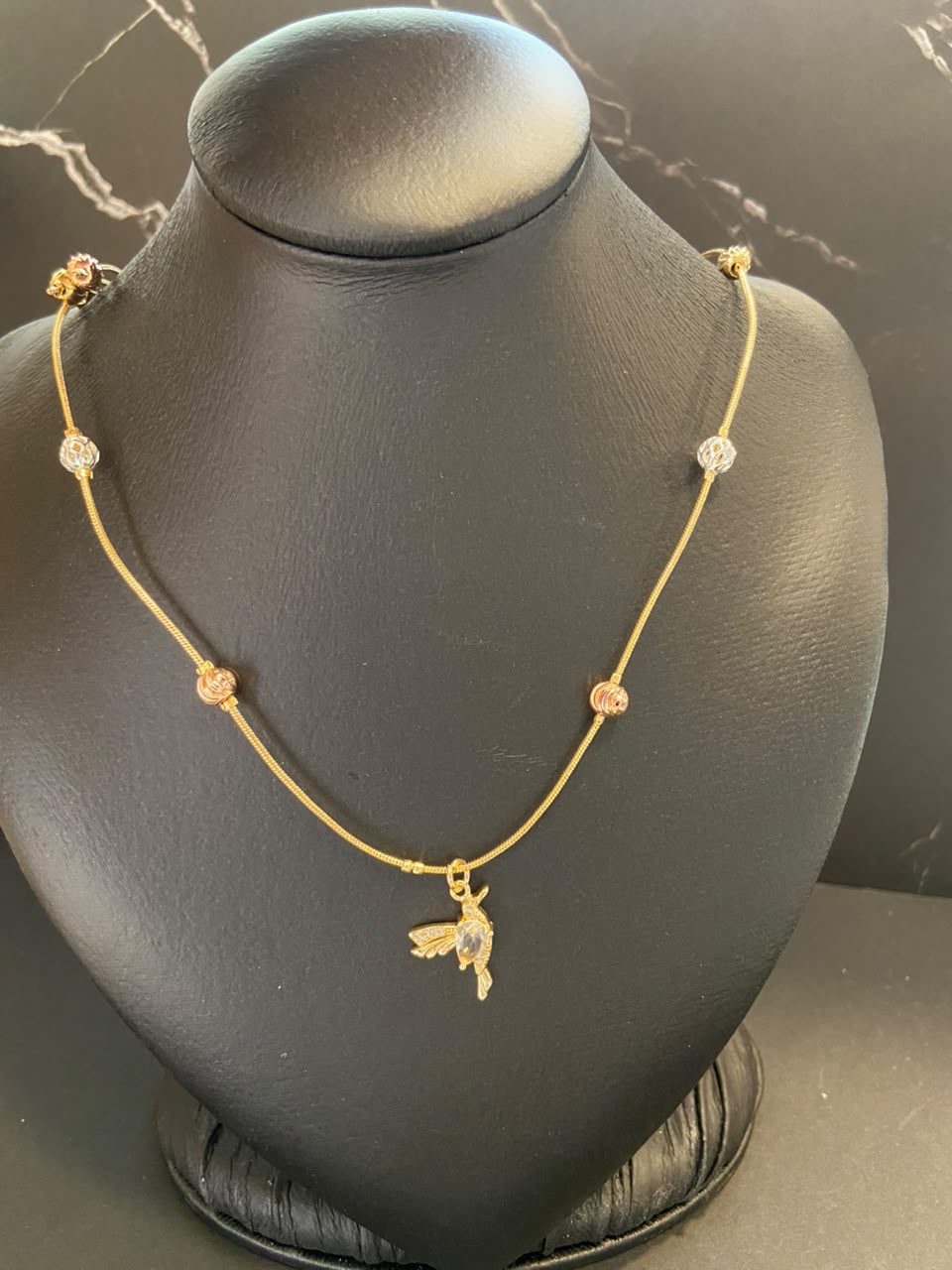 [12/SEPTIEMBRE/26] Collar Dorado de Tres colores con Dije M2 Oro Laminado