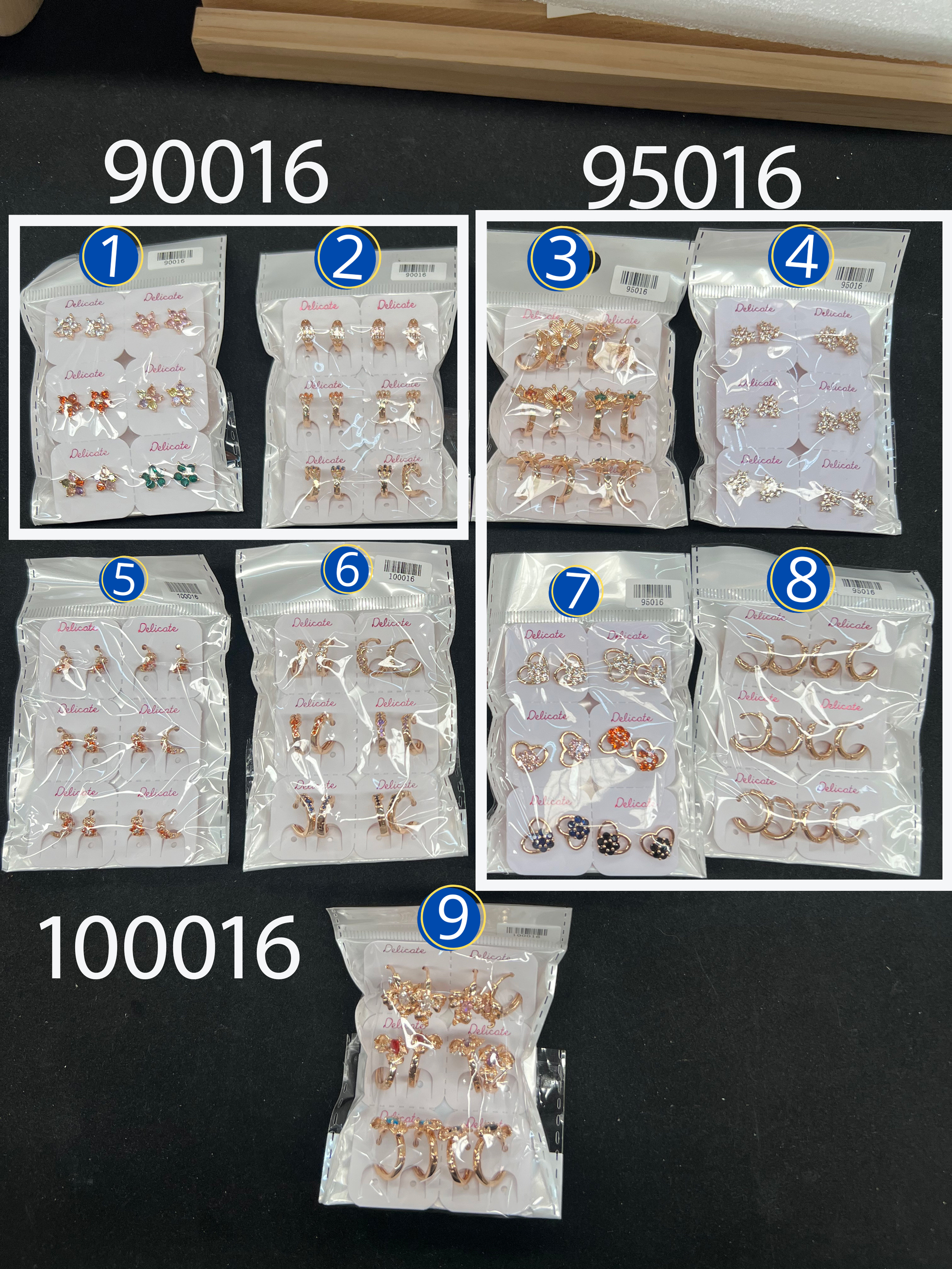 [07/JULIO/26] Paquete de 5 pares de aretes M1 ORO Laminado