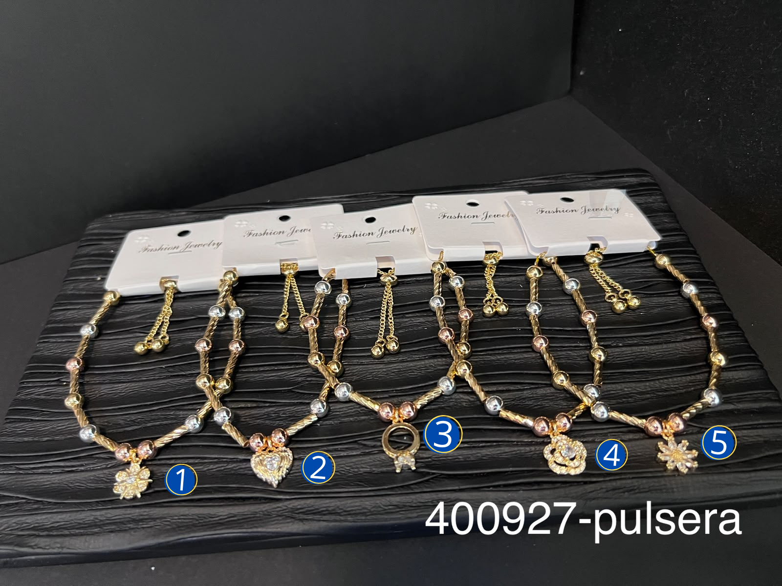 [13/AGOSTO/26] Pulseras de tres colores con Dije Ajustable M2 Oro Laminado