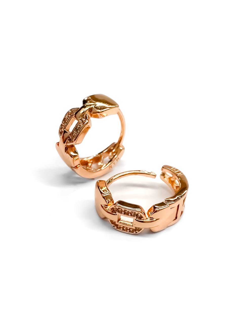 ARETES HUGGIES M16 - ORO LAMINADO
