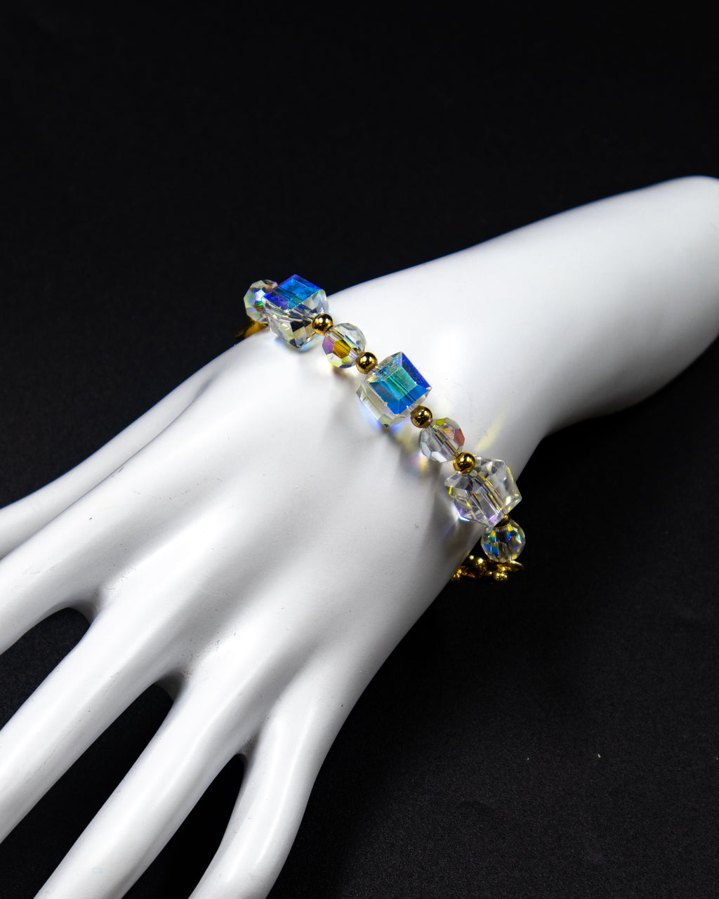 Pulsera con dijes tornasol - M2 Oro Laminado