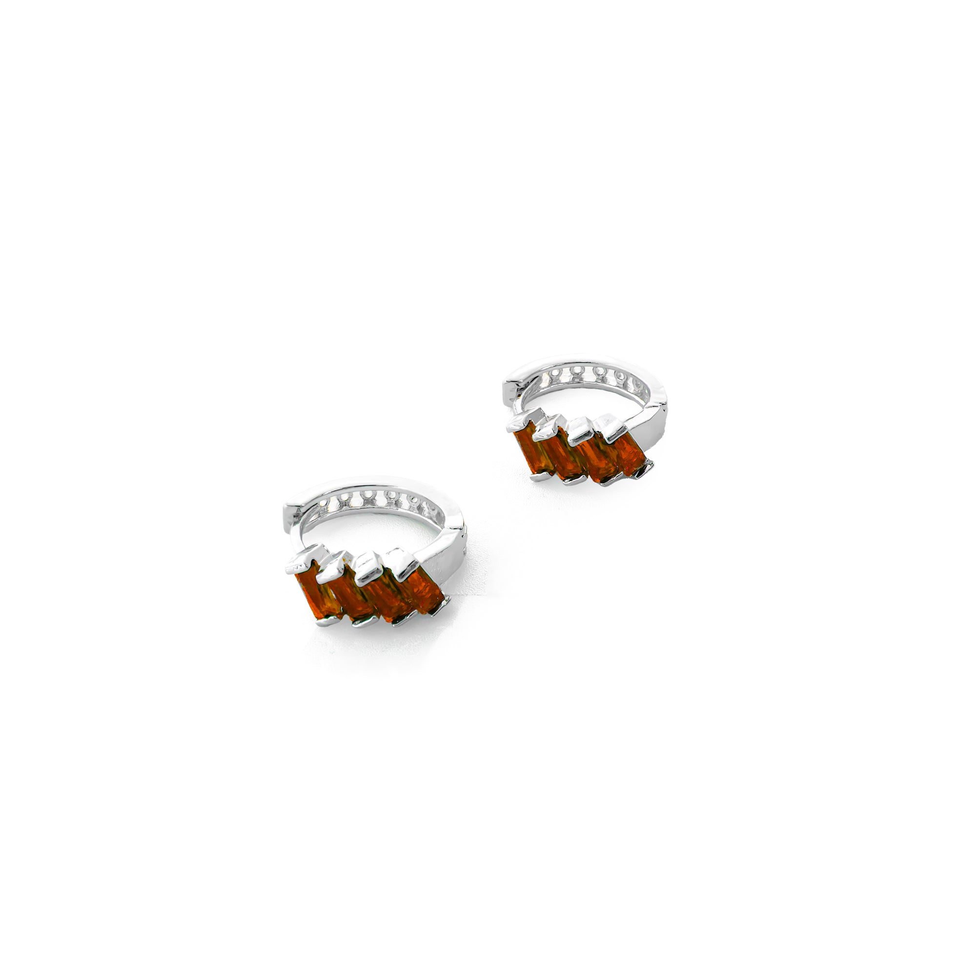 Aretes Plateados Huggies con Piedras Diferentes Colores M11 Oro Laminado