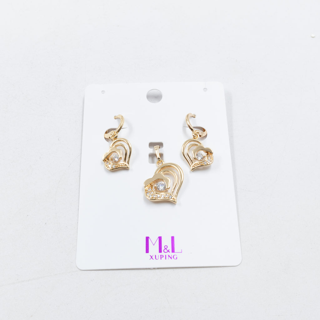 Conjunto de de Aretes y Dije M9 Oro Laminado