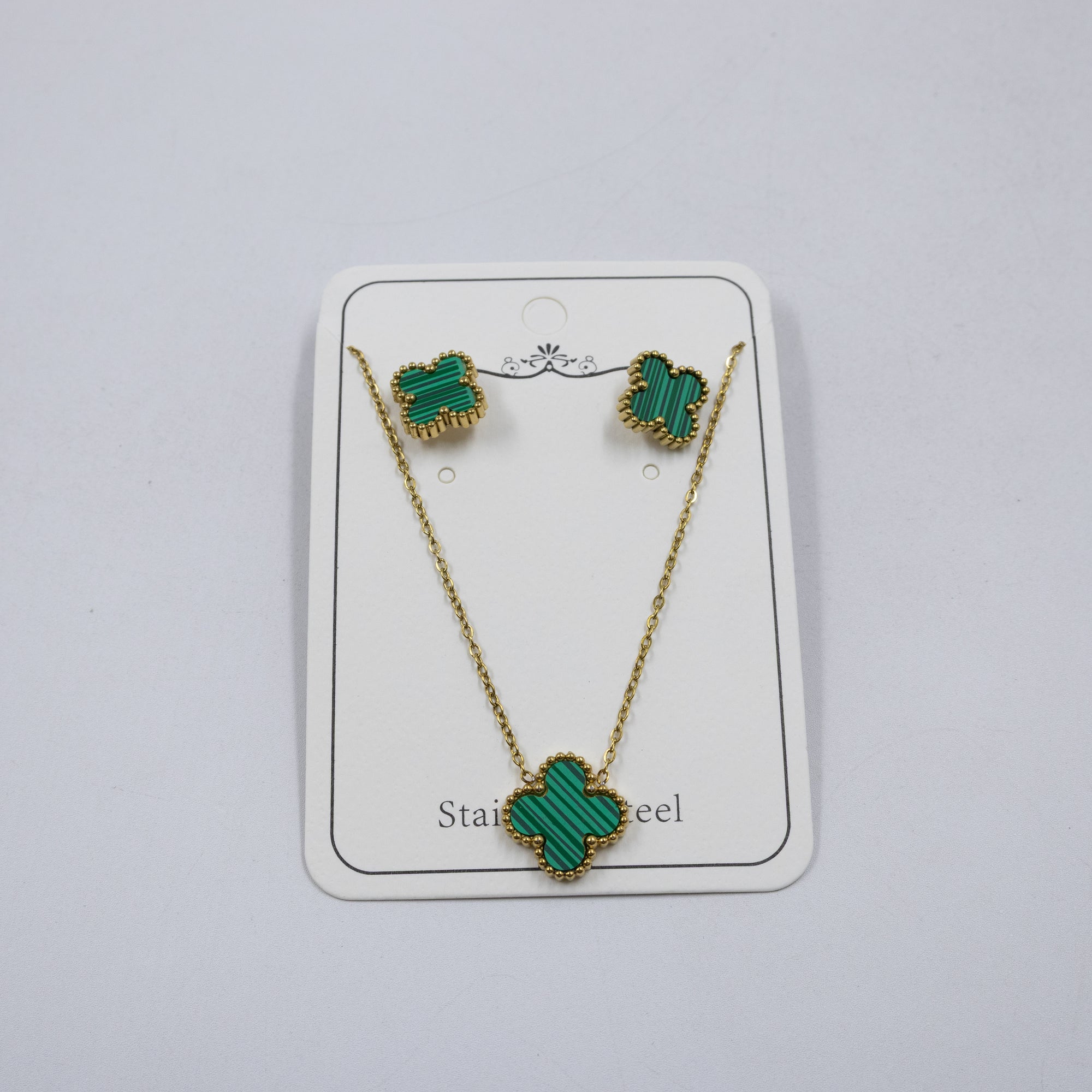 Conjunto Dorado de Trebol M1 Oro Laminado