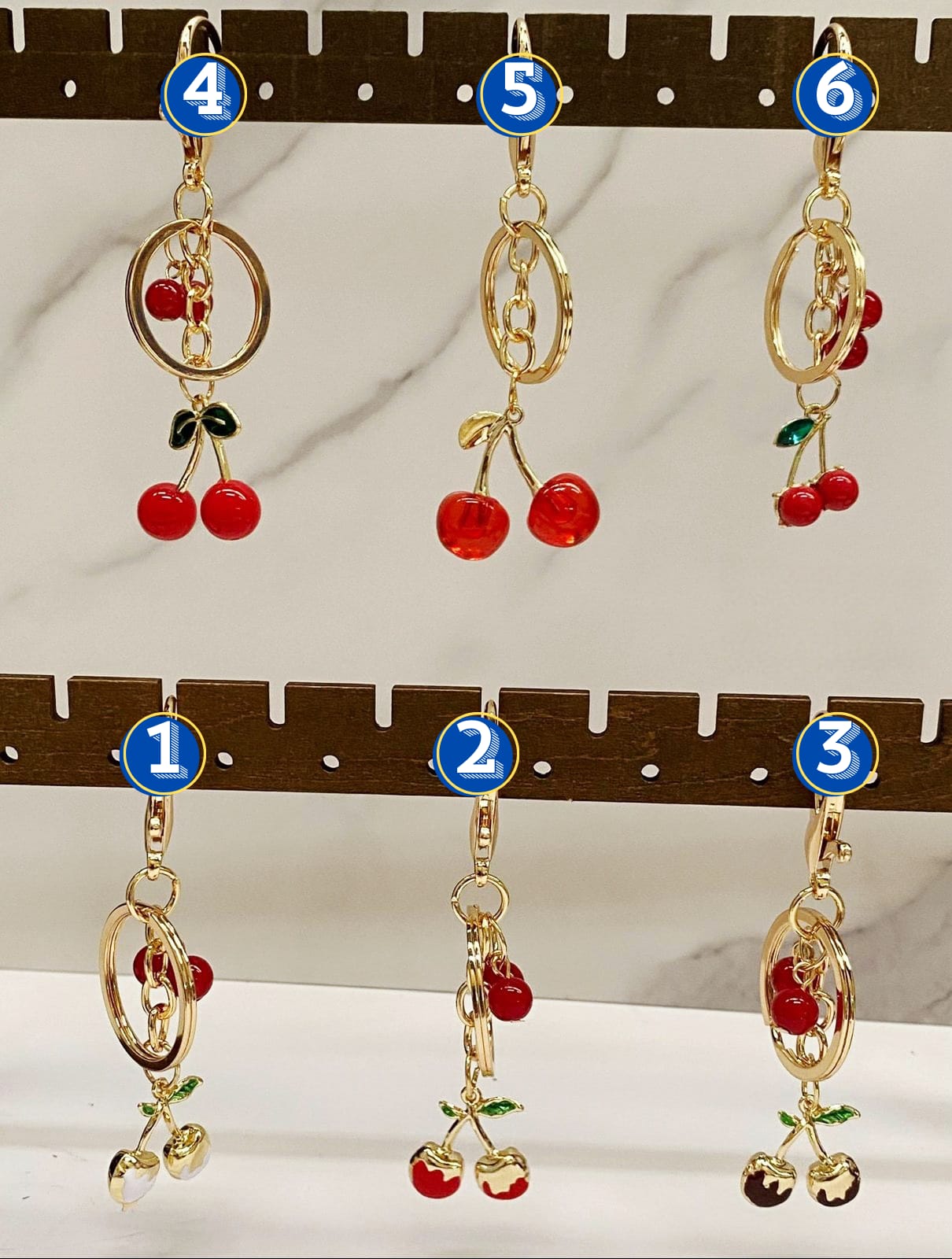 Llavero Cereza M1 Oro Laminado