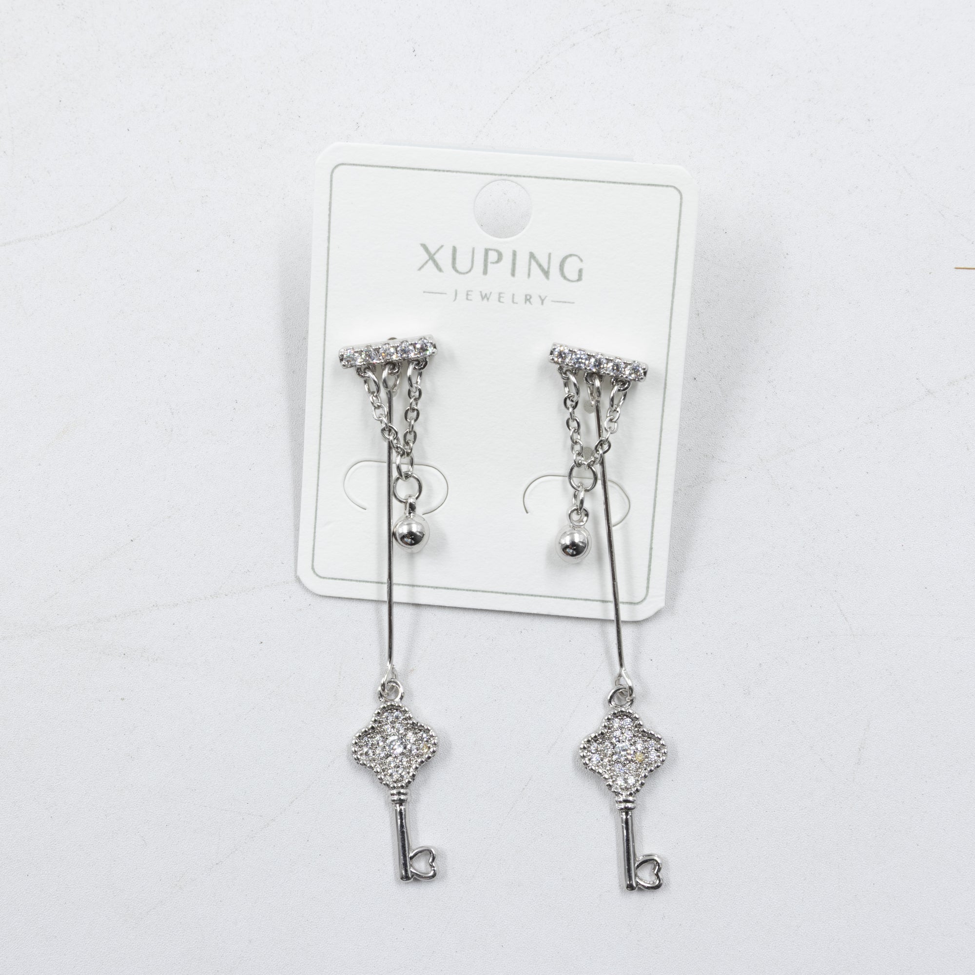 Aretes Plateados con Piedras Xuping M8 Oro Laminado