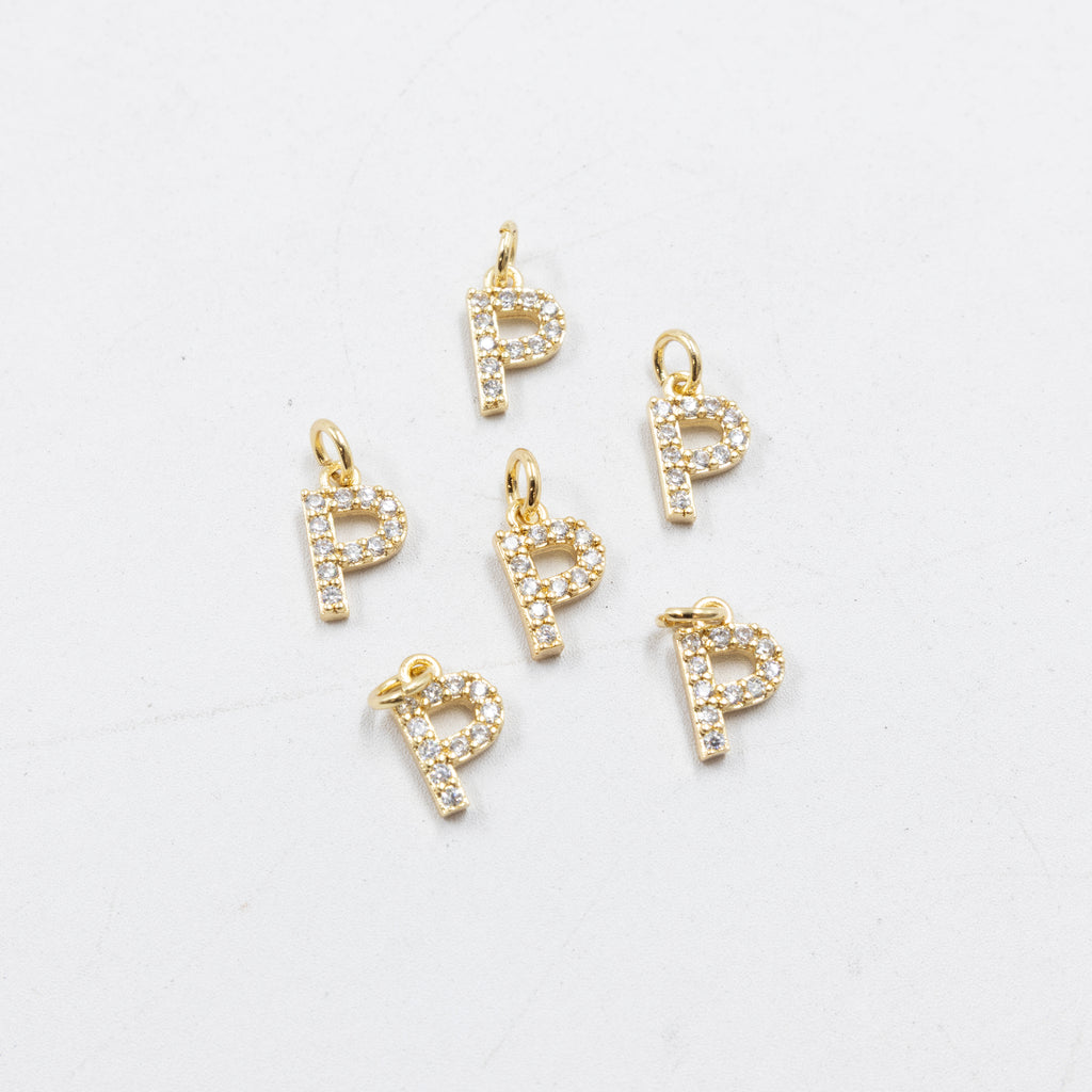 Paquete de 6 Dijes de Letras con piedras M3 Oro Laminado
