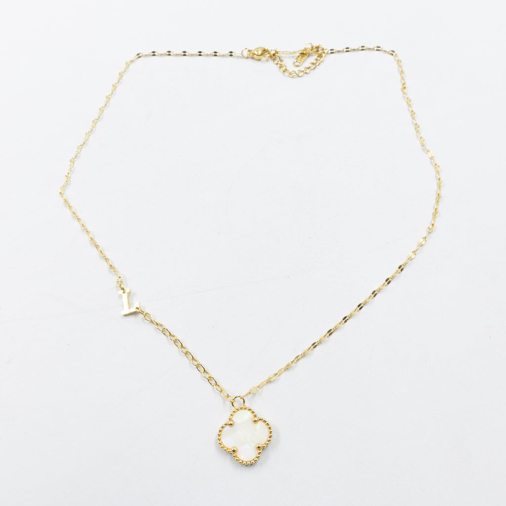 Collares Dorados con dijes de letra L, M, N y dije de Trebol M4 Oro Laminado