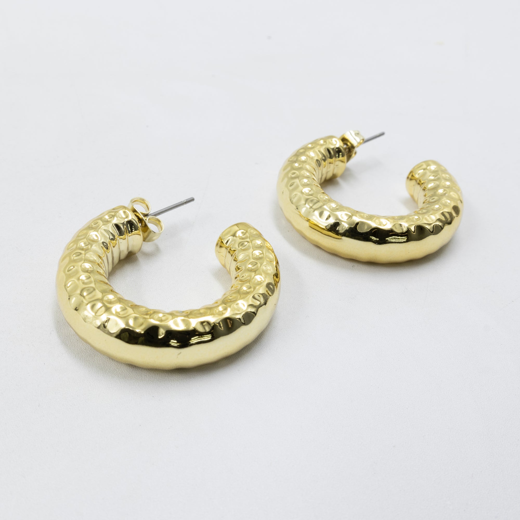 Aretes Dorados Diferentes Diseños 26/05/26 M1 Oro Laminado