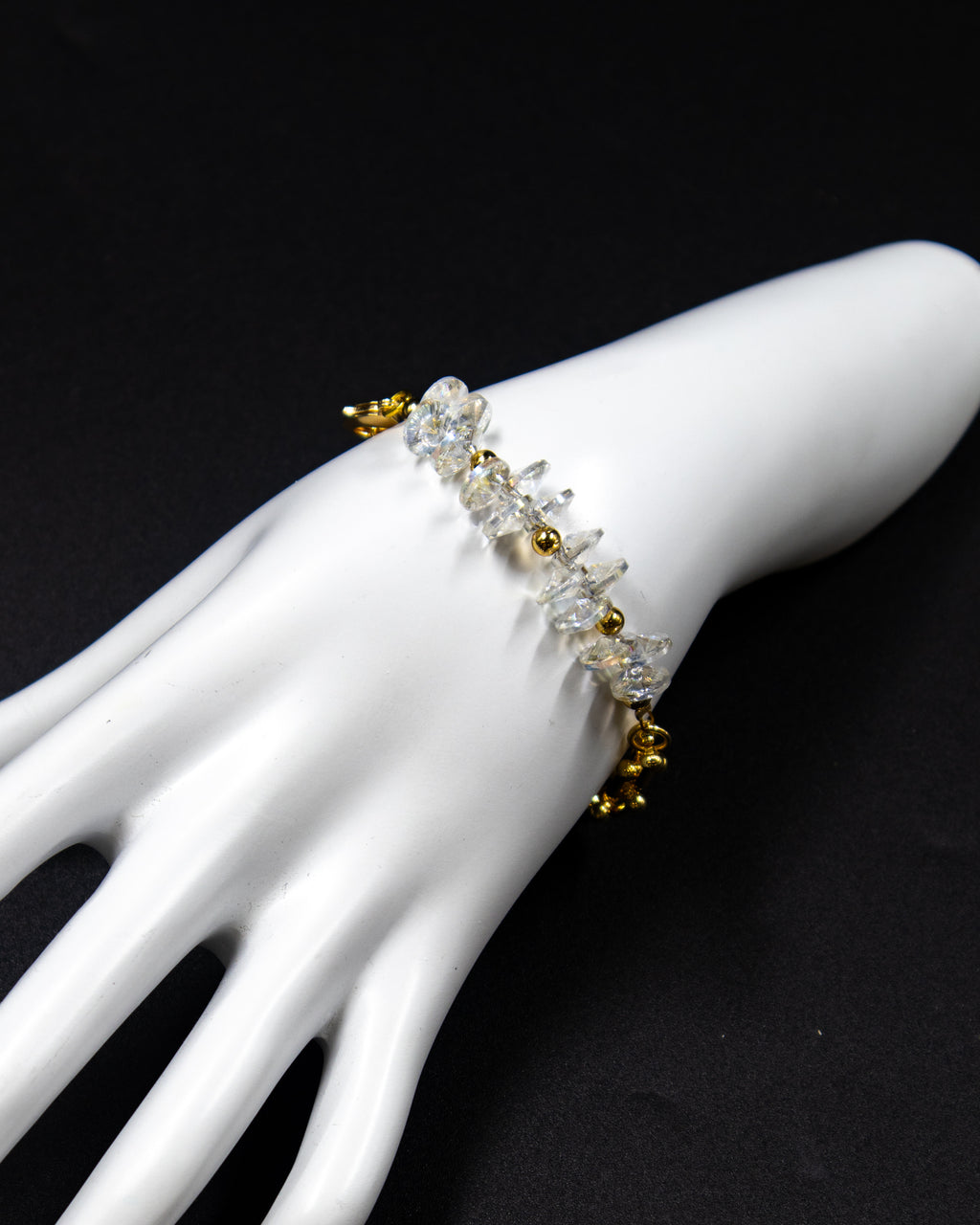 Pulsera con dijes tornasol - M1 Oro Laminado