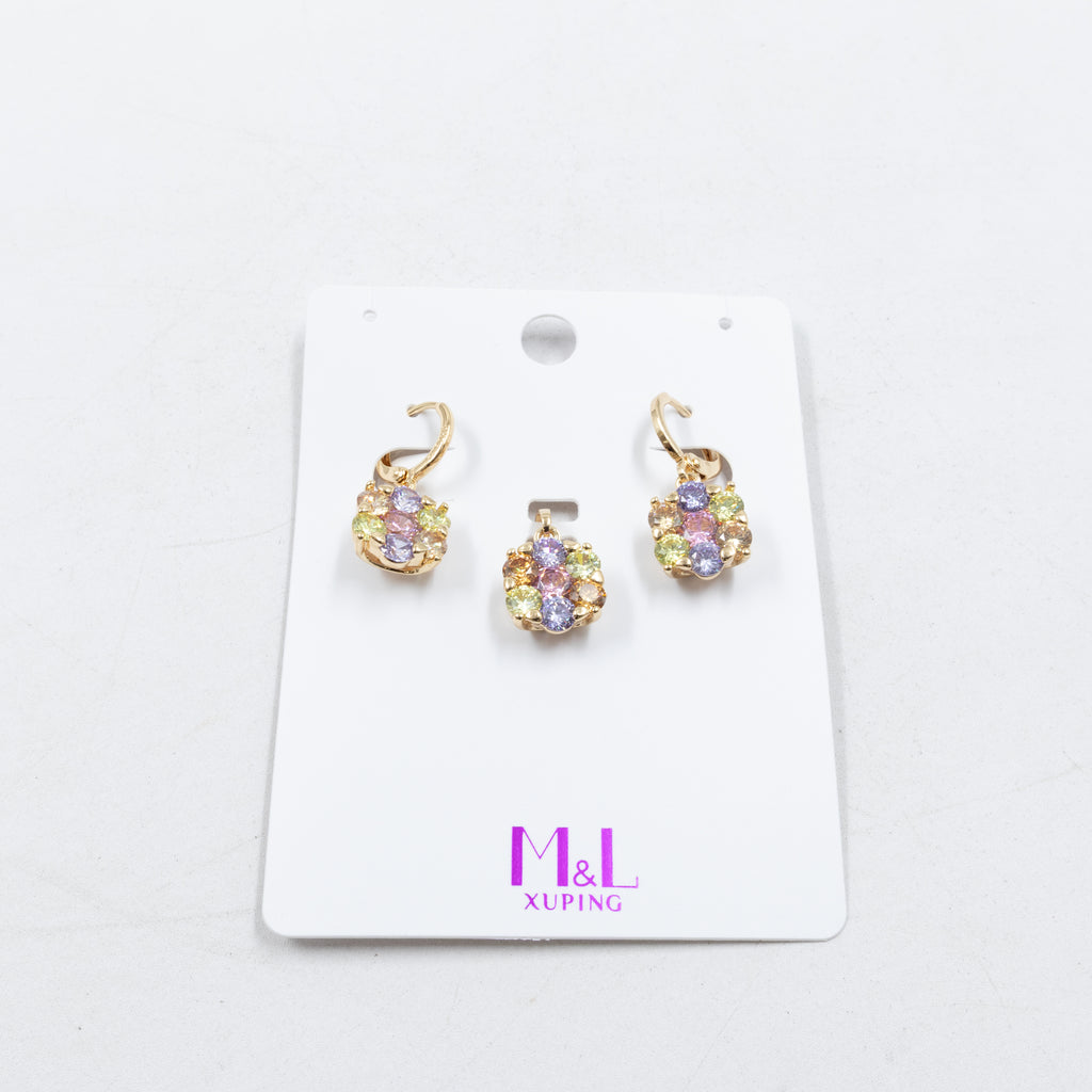 Conjunto de de Aretes y Dije M11 Oro Laminado