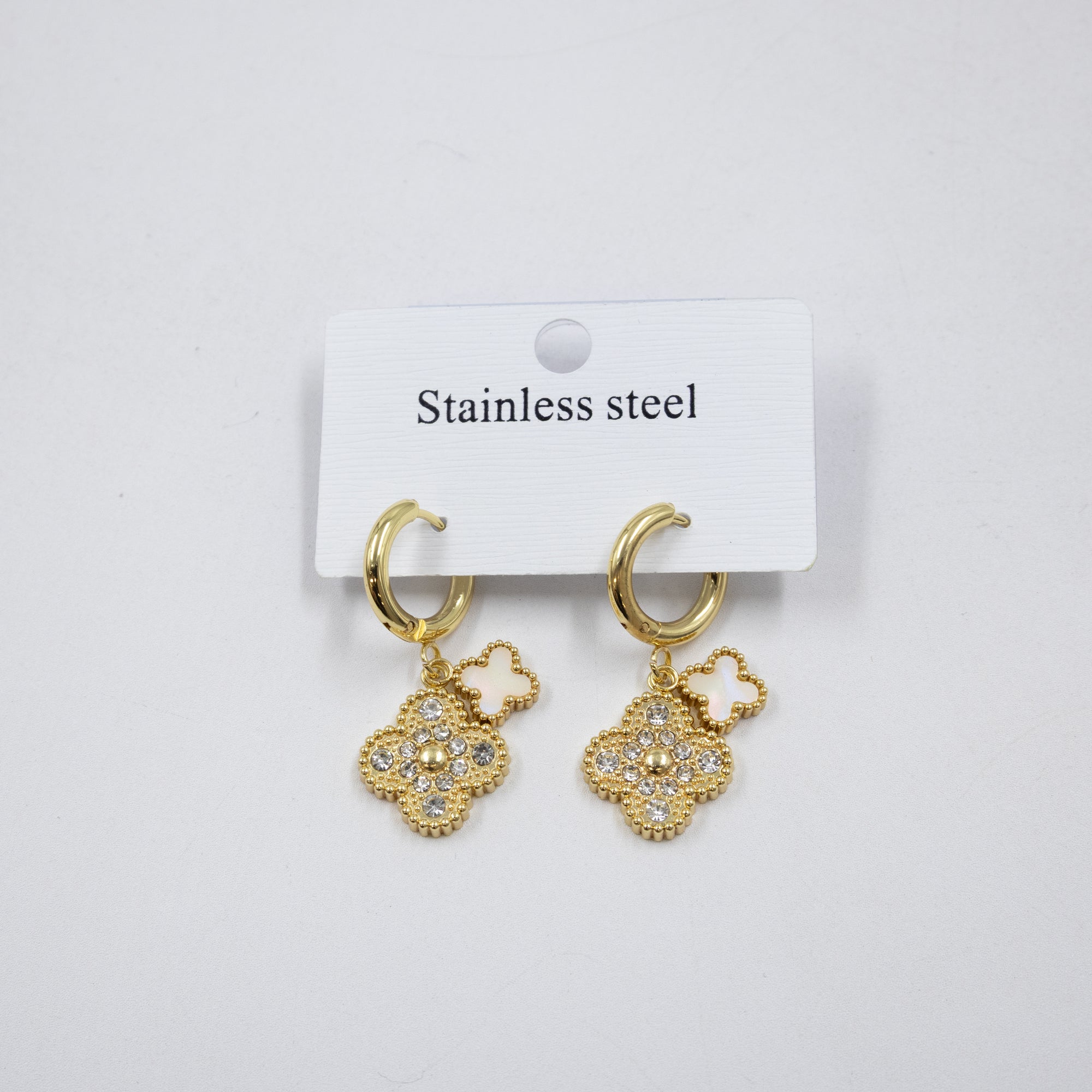 Aretes Dorados de Trebol M2 Oro Laminado