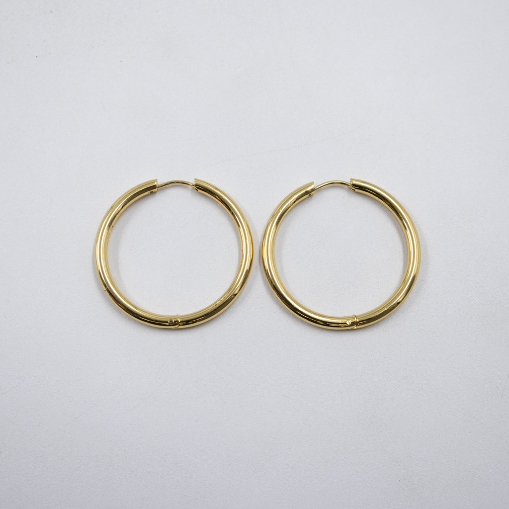 Aretes Dorados Chicos M7 Oro Laminado