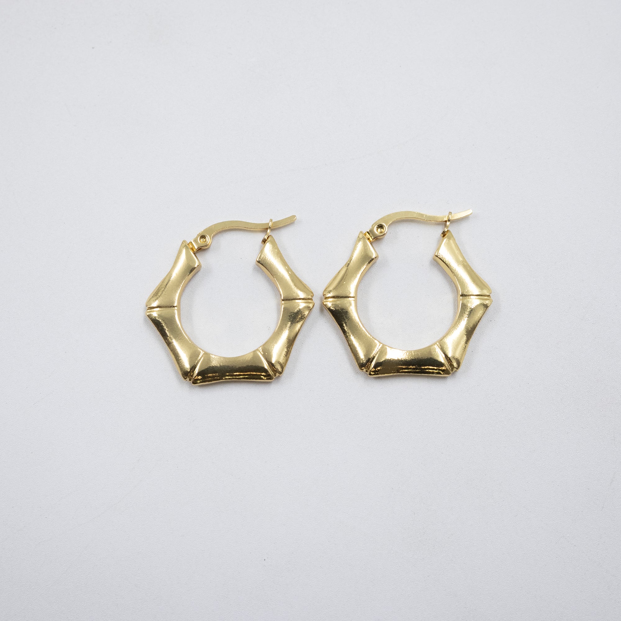 Aretes Dorados Chicos M2 Oro Laminado