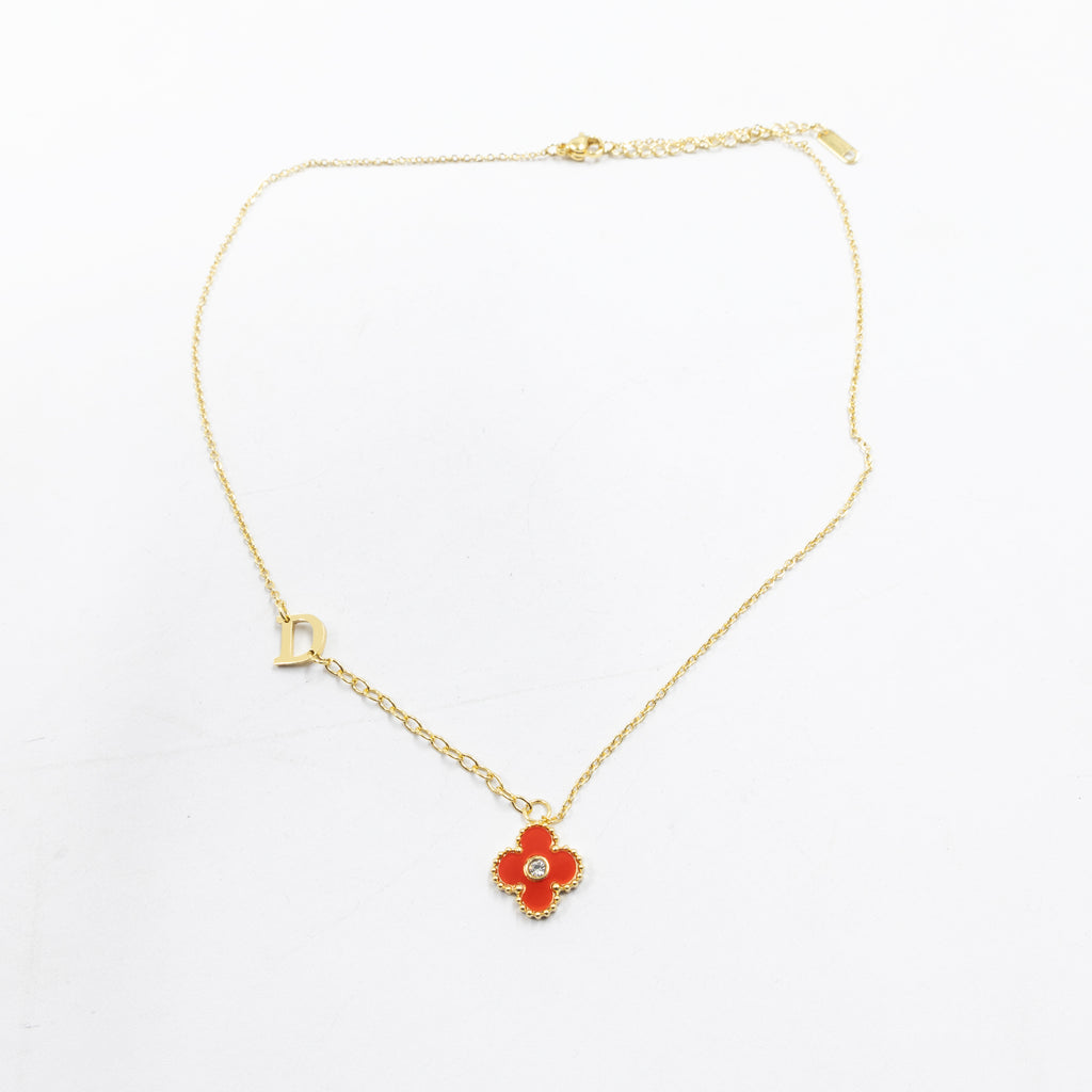 Collar de Dije de Trebol y letra D,E,F  M2 Oro Laminado