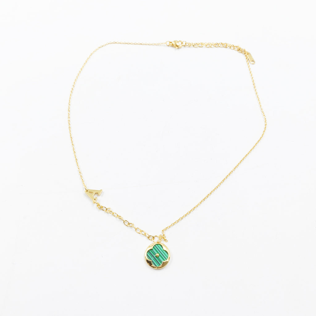 Collares Dorados con dijes de letra A,B,C y dije de Trebol M1 Oro Laminado