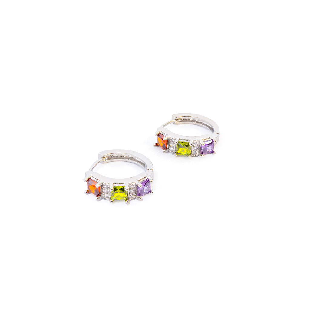 Aretes Plateados Huggies con Piedras Multicolor M8 Oro Laminado