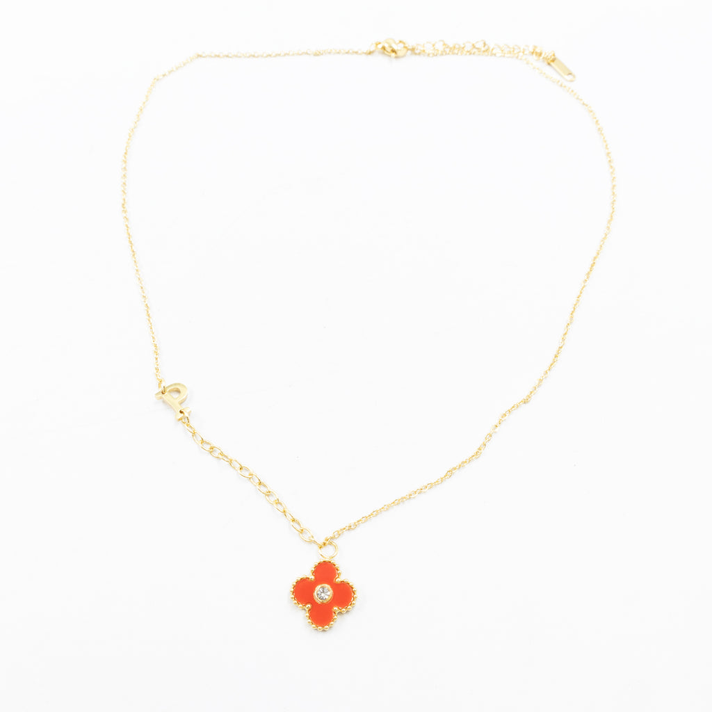 Collar de Dije de Trebol y letra P, R, S M5 Oro Laminado
