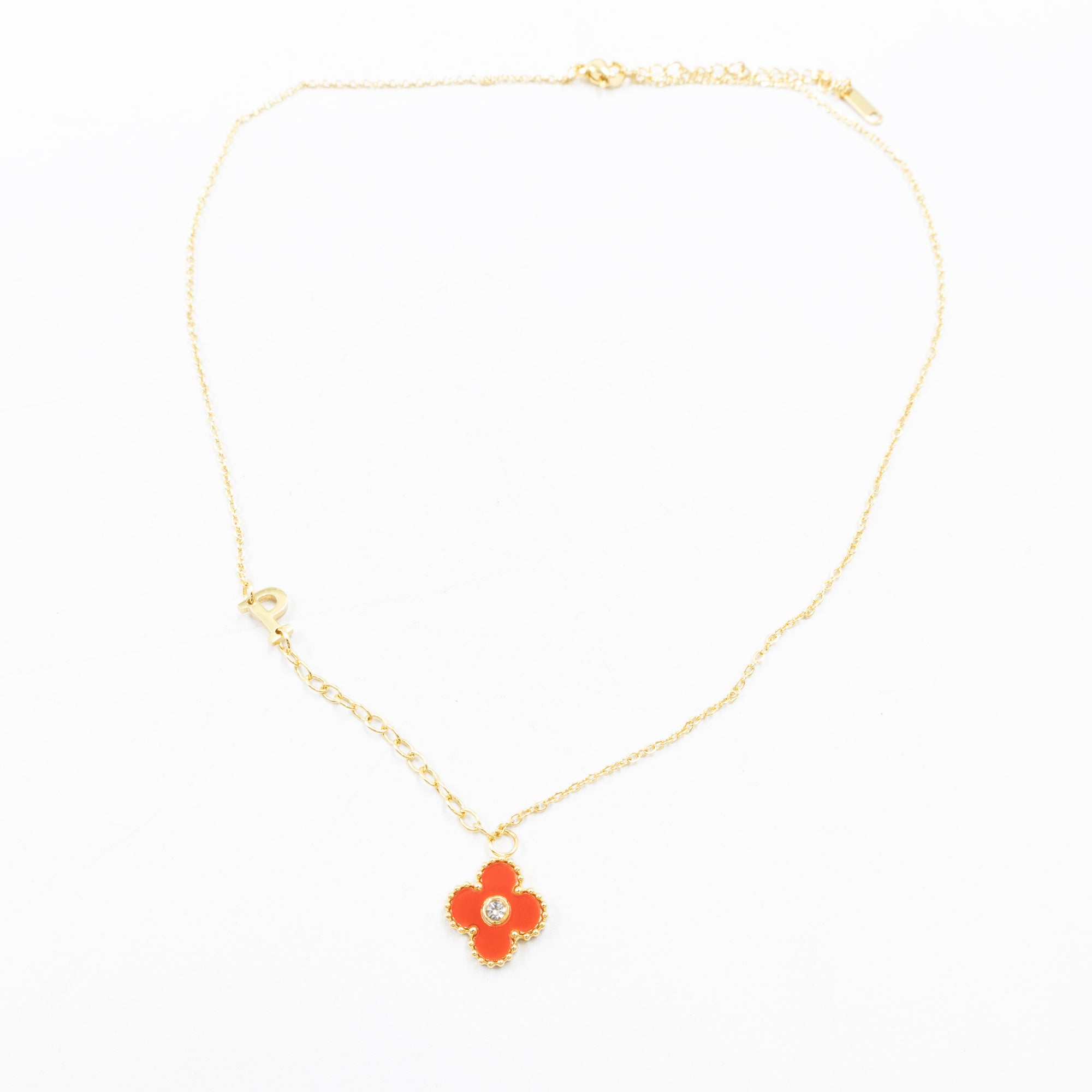 Collar de Dije de Trebol y letra P, R, S M5 Oro Laminado