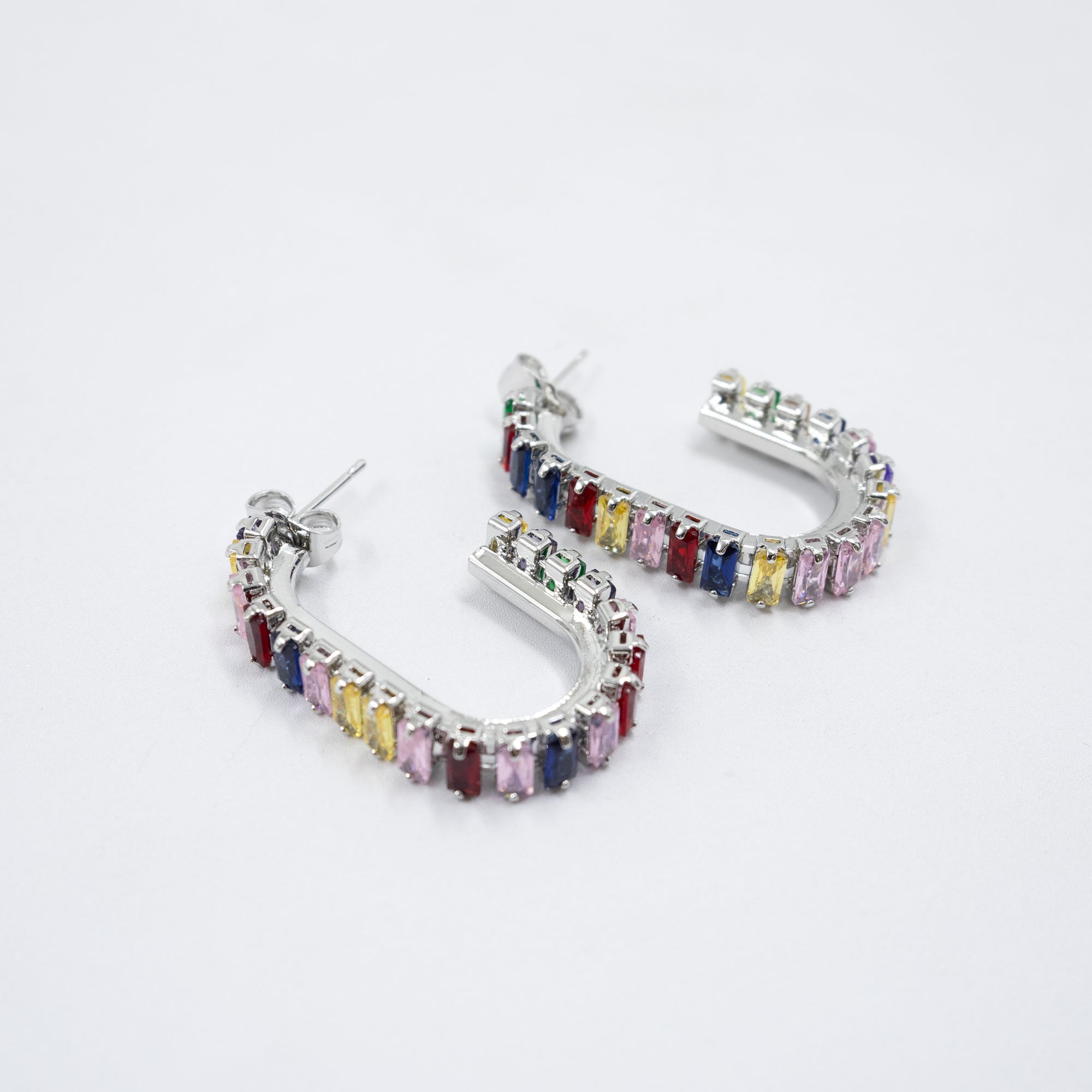 Aretes Plateados con piedras de color M12 Oro Laminado