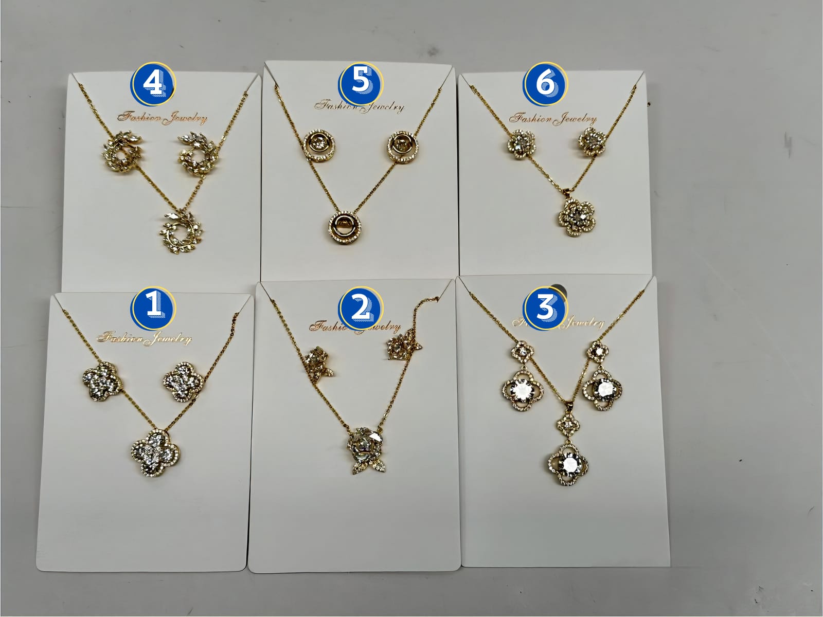Arete y Collar Dorado Ansheli M1 Oro Laminado