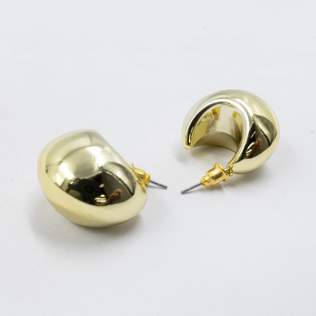 Aretes Dorados Diferentes Diseños 26/05/26 M2 Oro Laminado