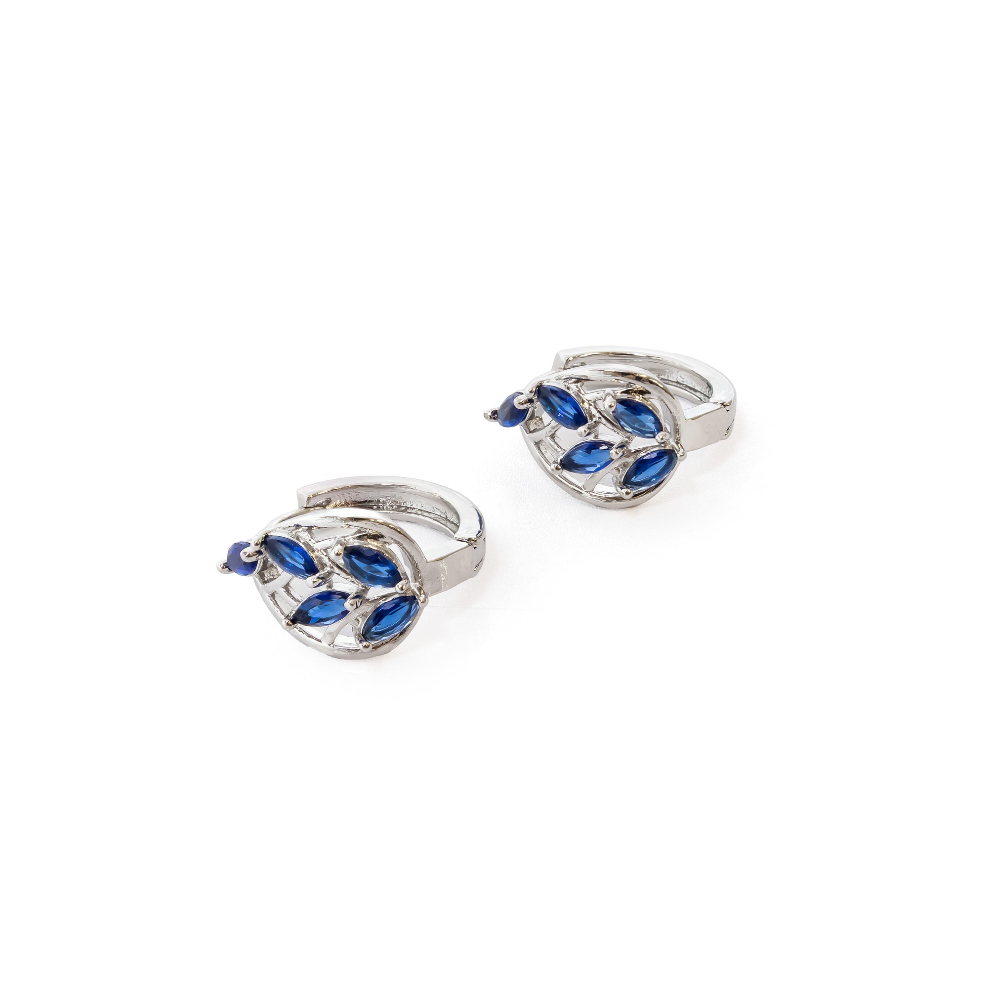 Aretes Plateados Huggies con Piedras Diferentes Colores M18 Oro Laminado