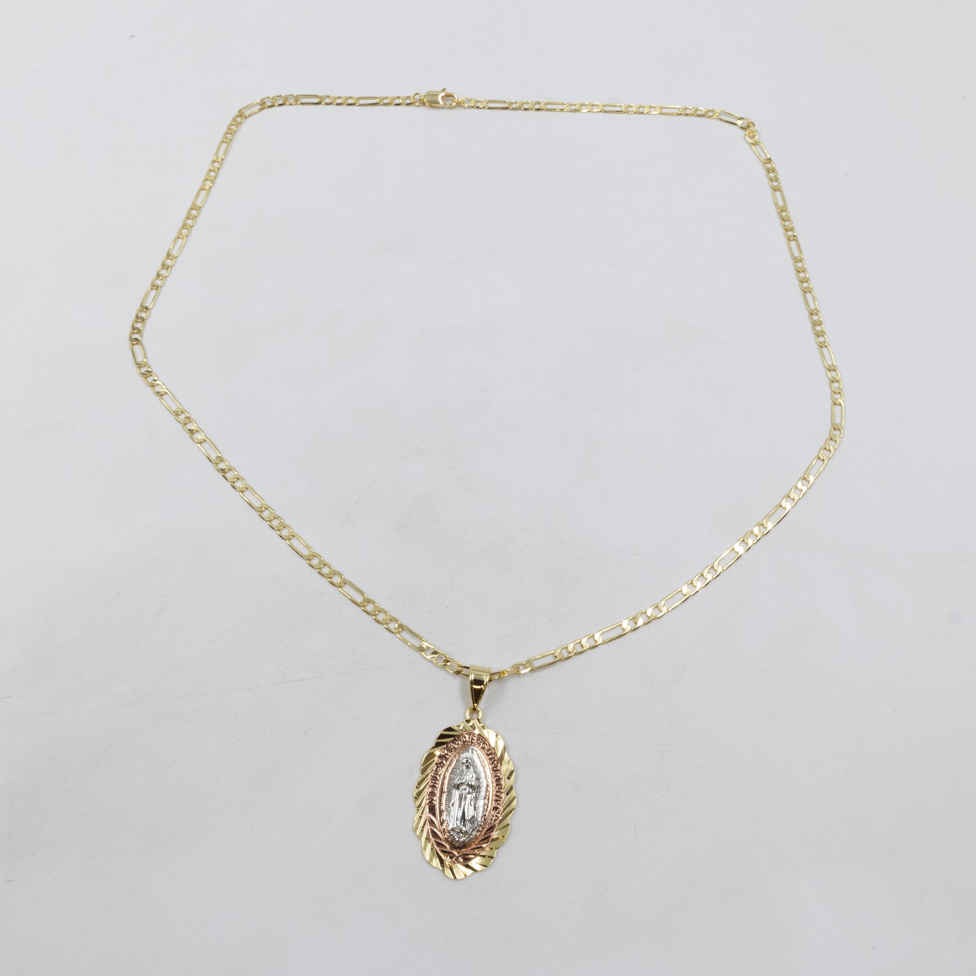 Collar con Dije Religioso Dorado M2 Oro Laminado
