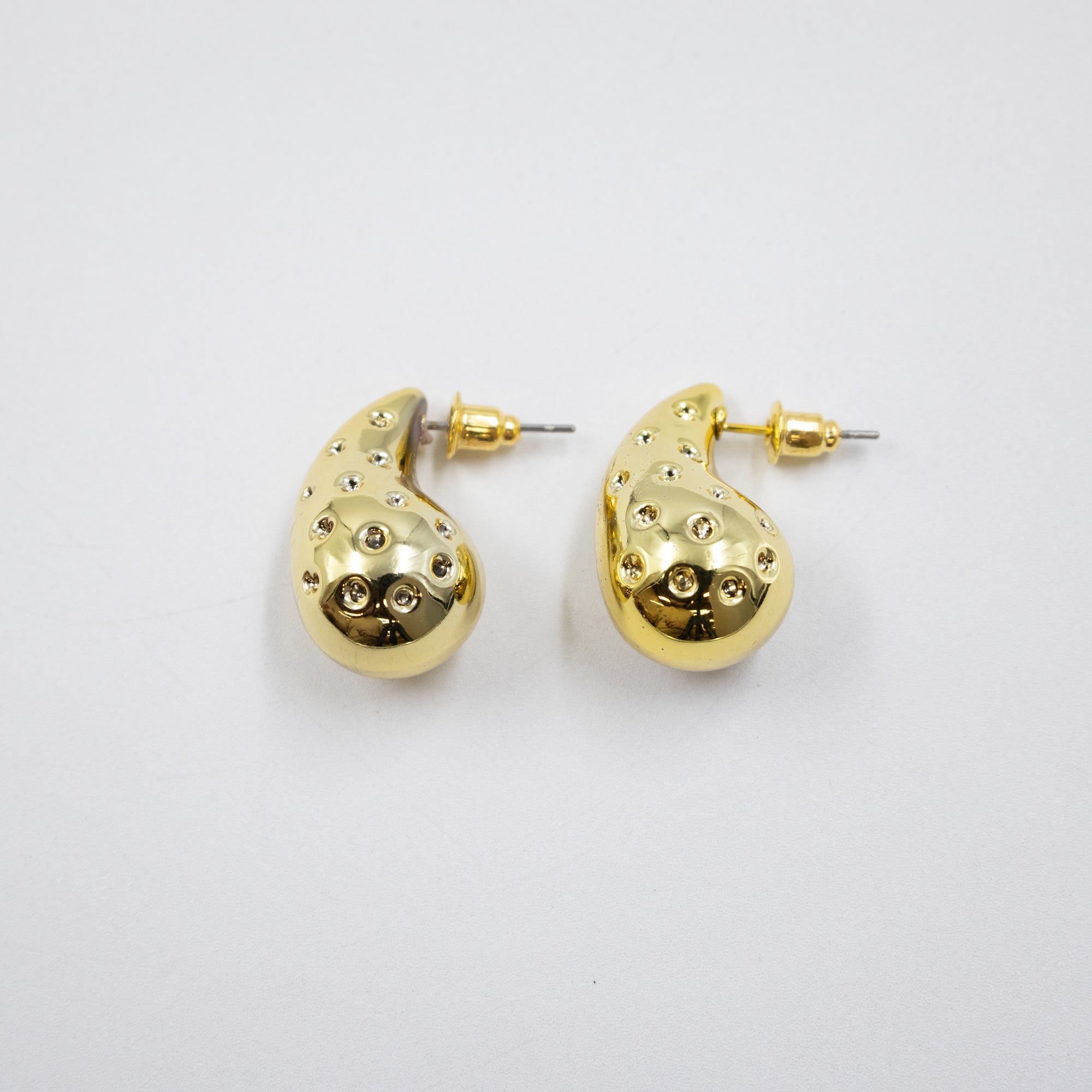 Aretes Dorados y Plateados M6 Oro Laminado