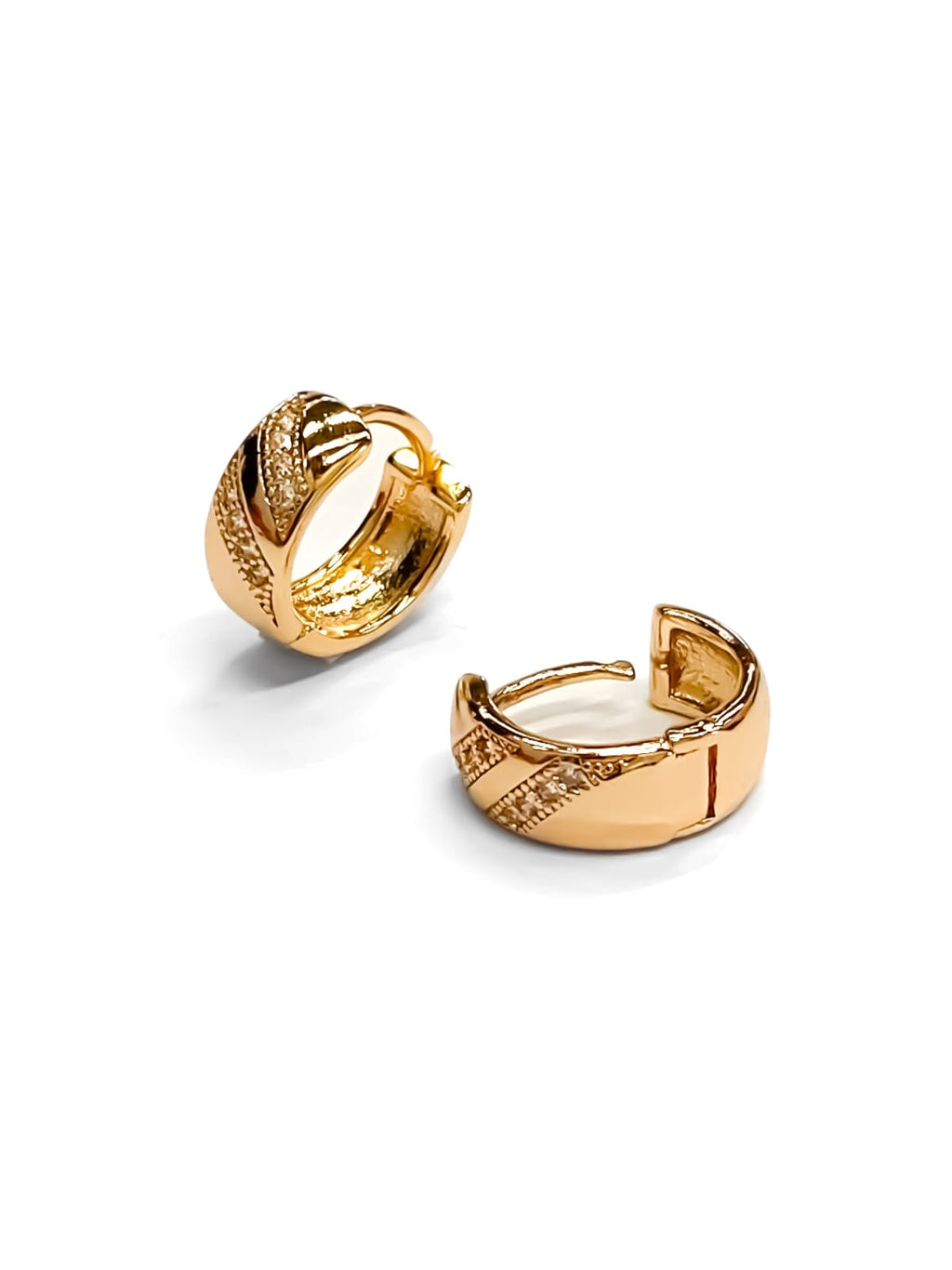 ARETES HUGGIES M8 - ORO LAMINADO