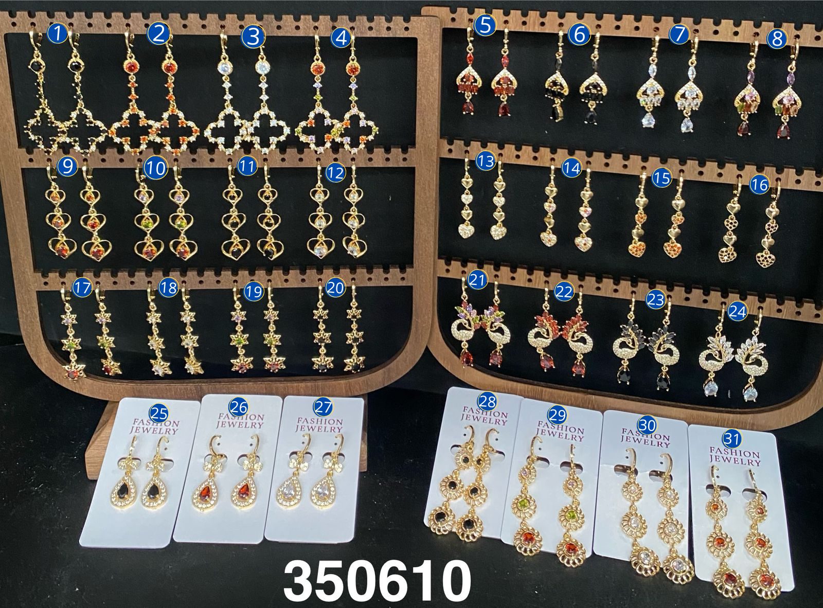 Aretes Largos con piedras M4 Oro Laminado 04/03/26