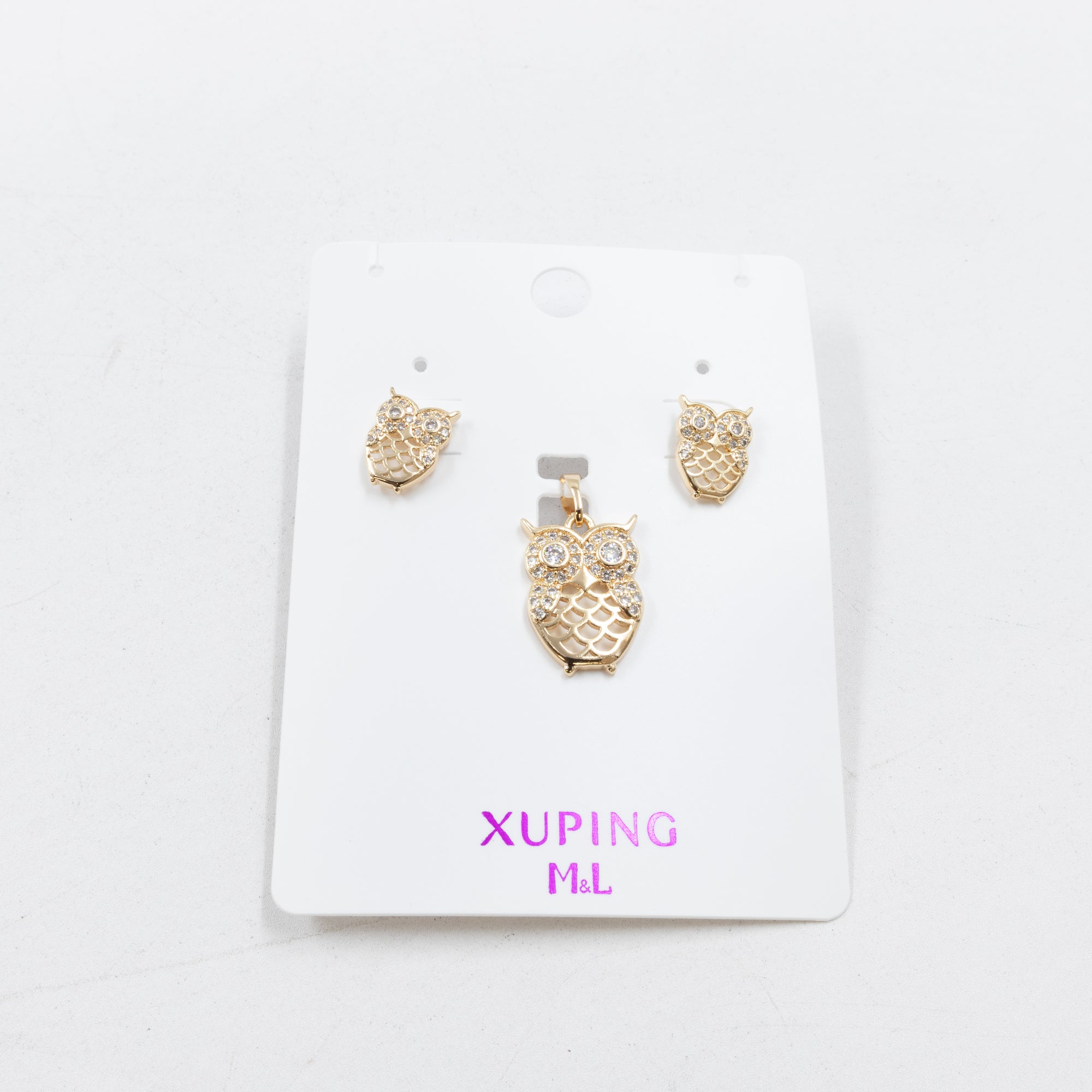 Conjunto de de Aretes y Dije M1 Oro Laminado