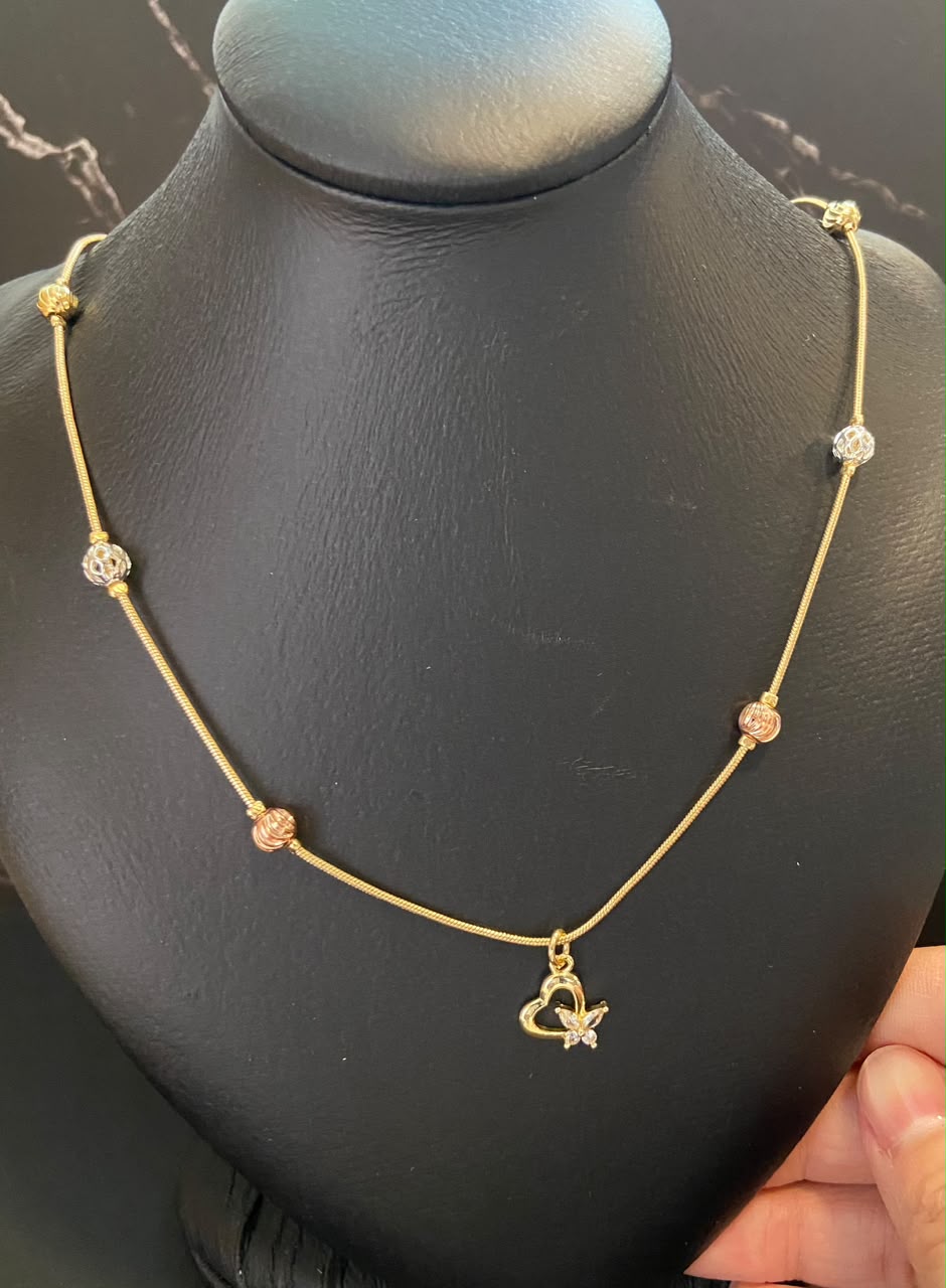 [12/SEPTIEMBRE/26] Collar Dorado de Tres colores con Dije M1 Oro Laminado
