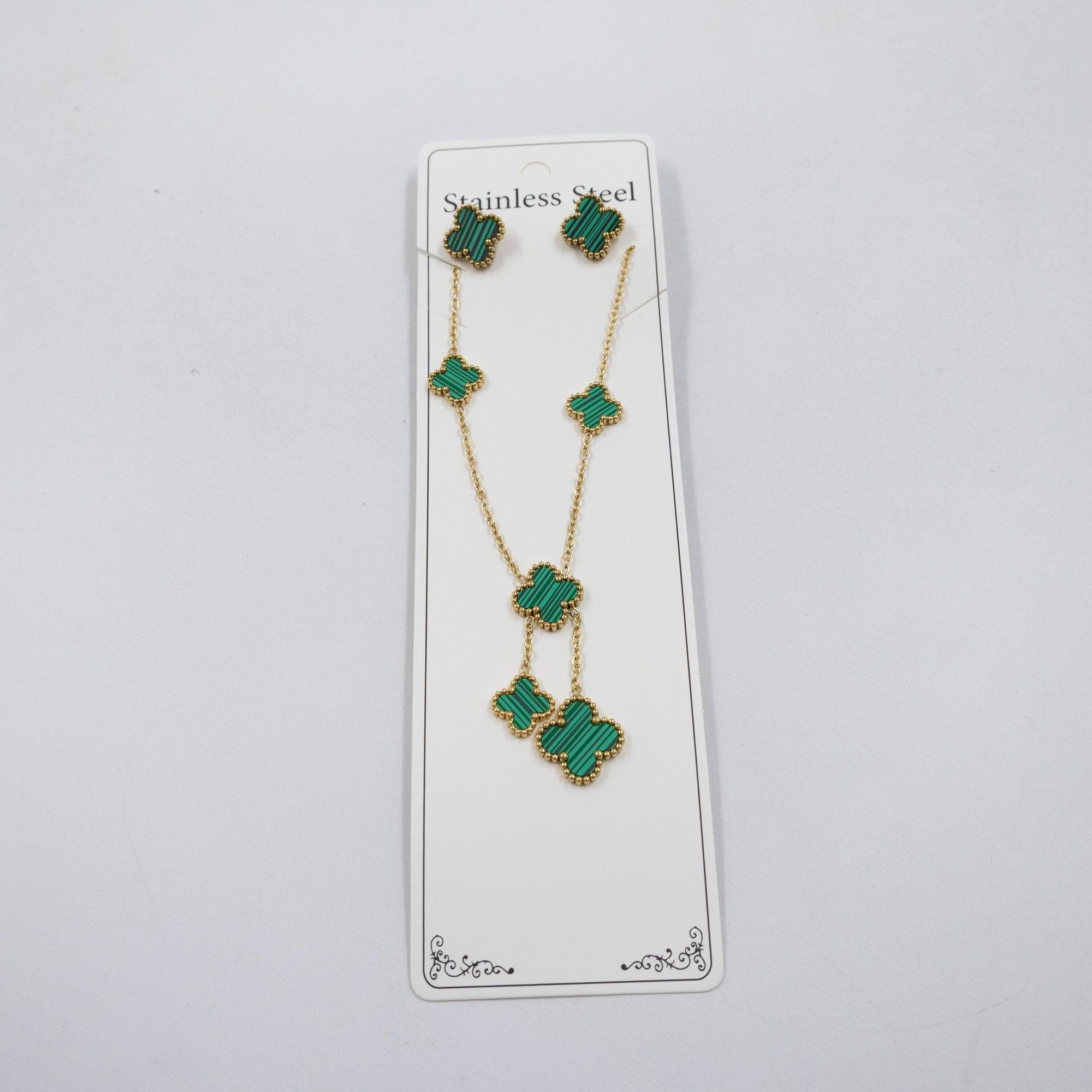 Conjunto Dorado de Trebol M3 Oro Laminado