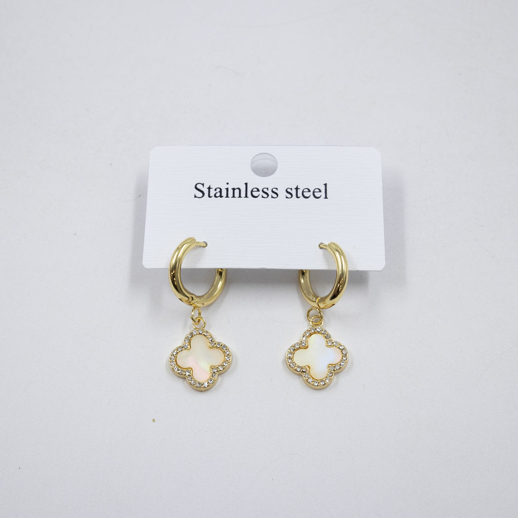 Aretes Dorados de Trebol M1 Oro Laminado