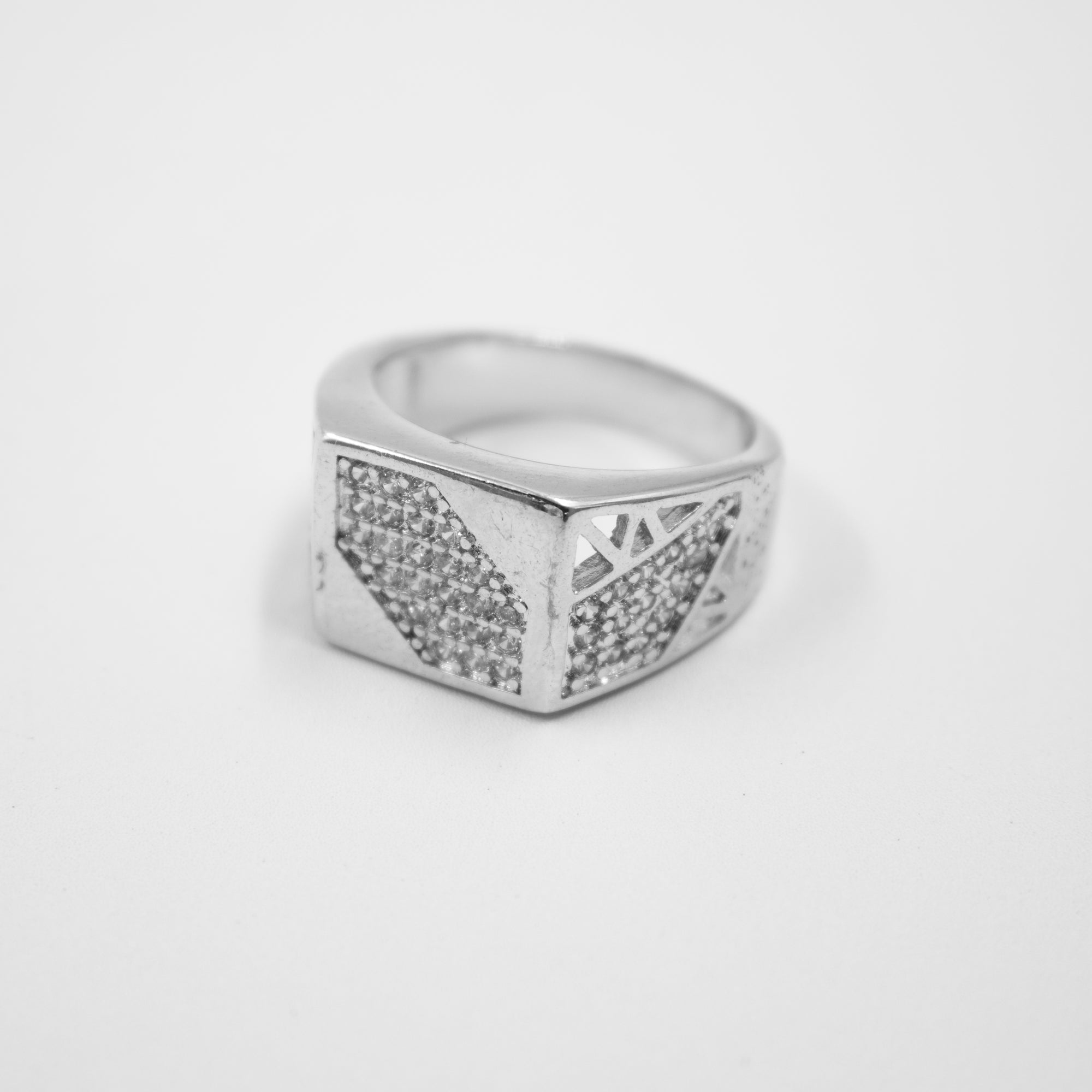 Anillos Plateados Xuping con Piedras M3 Oro Laminado