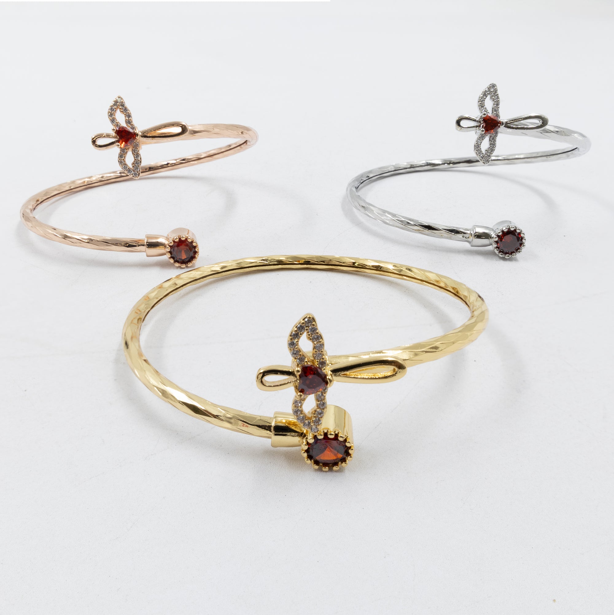 Pulseras Ajustable de tres colores  M2 Oro Laminado