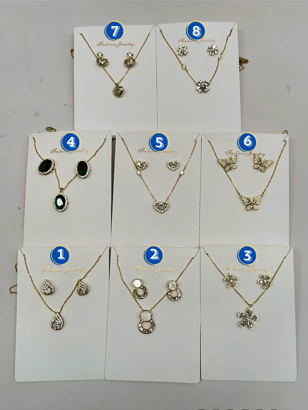Arete y Collar Dorado Ansheli M2 Oro Laminado