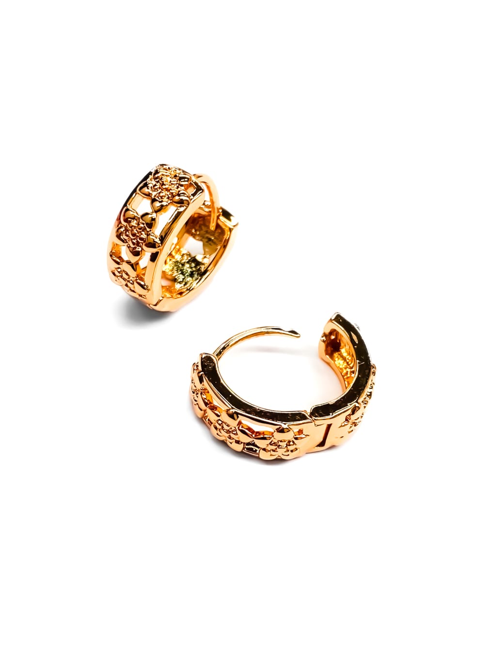ARETES HUGGIES M22 - ORO LAMINADO