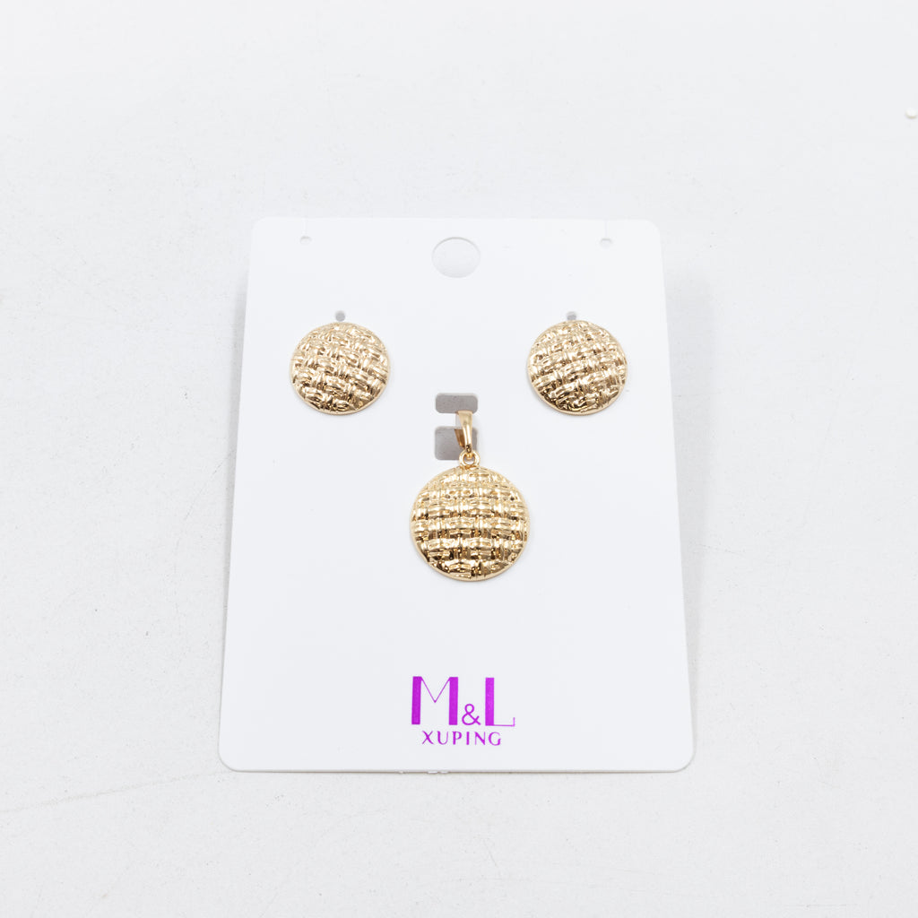 Conjunto de de Aretes y Dije M6 Oro Laminado