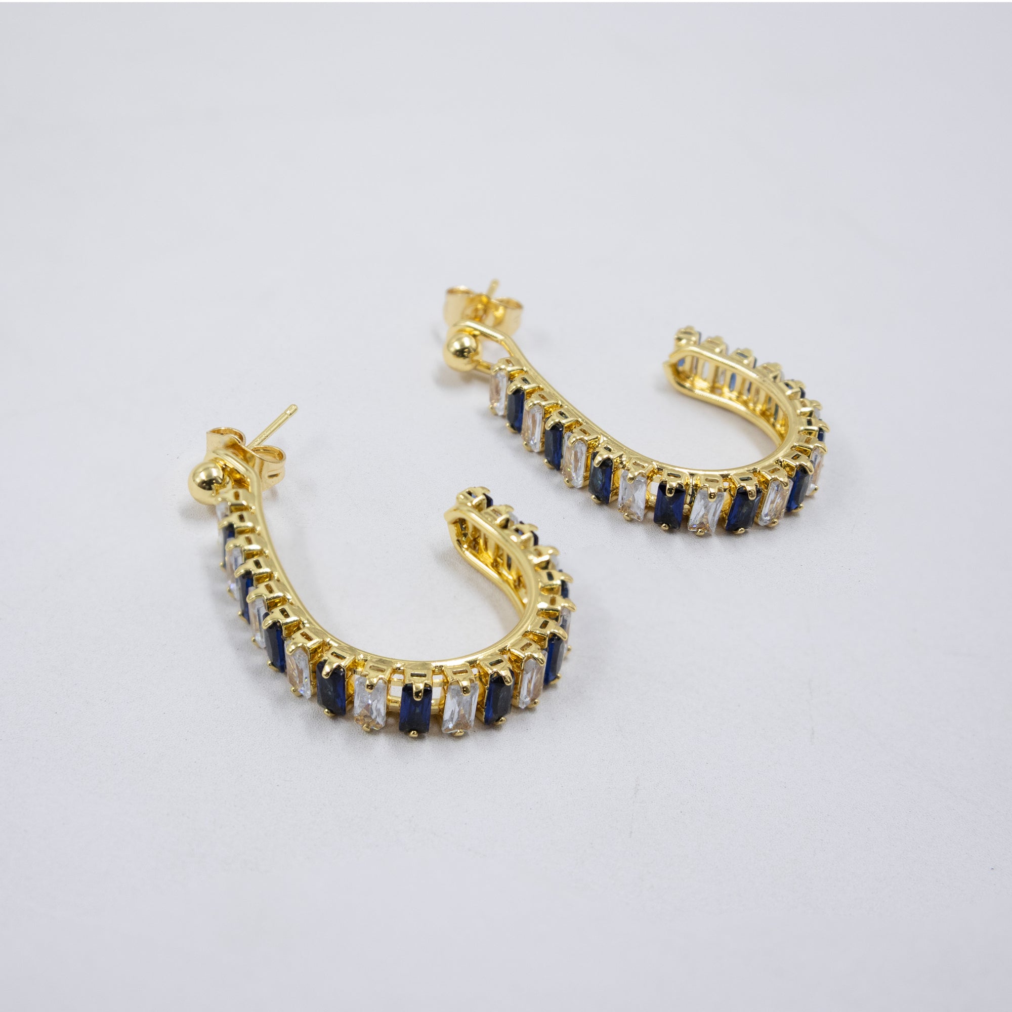Aretes Dorados con piedras de color M10 Oro Laminado