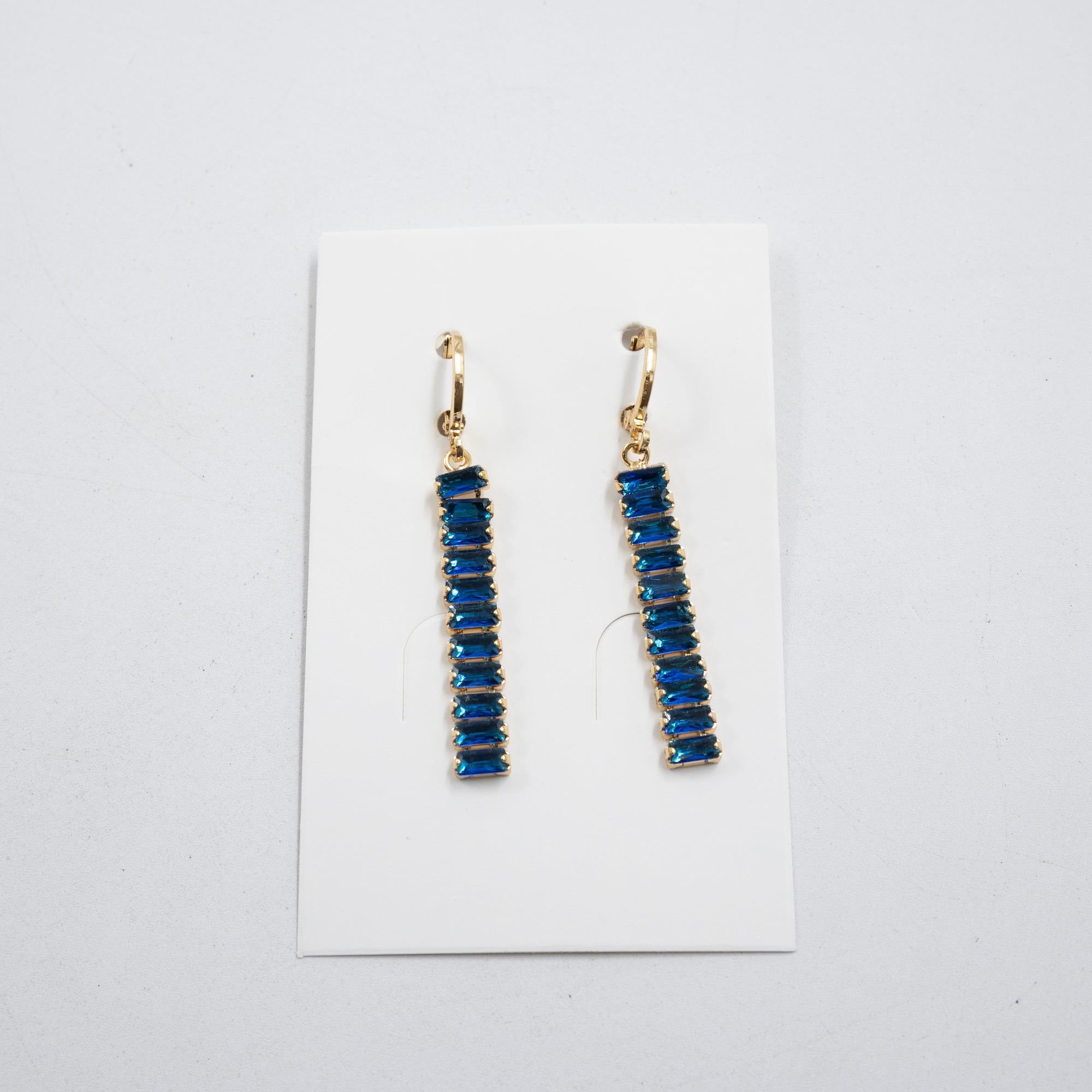 Aretes Largos Dorados con piedras M3 Oro Laminado