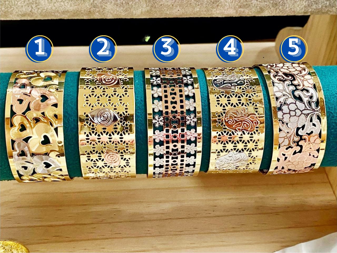 Pulsera Brazalete Dorado M2 Oro Laminado
