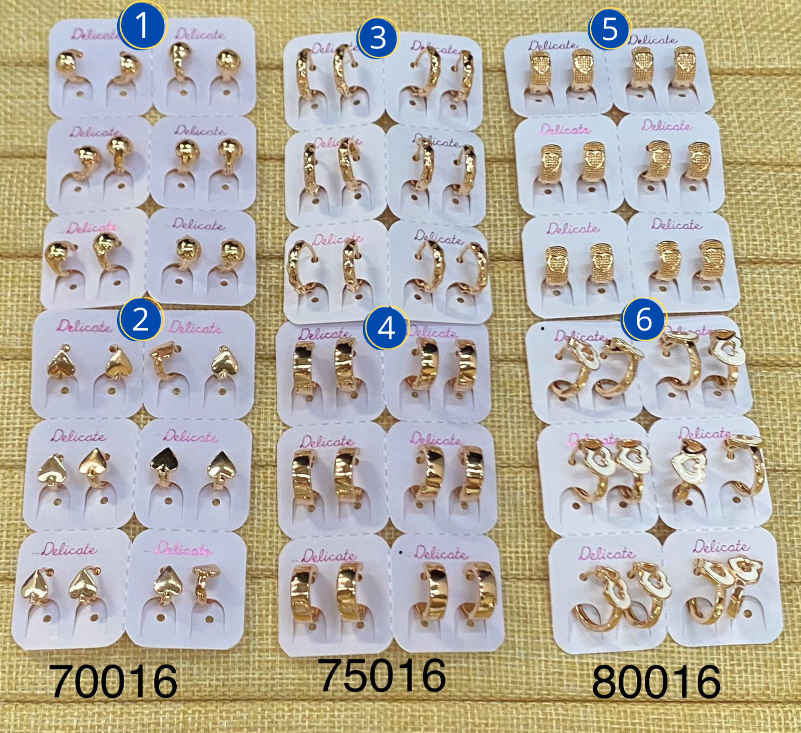 Aretes dorados Paquete de 6 M11 - Oro Laminado
